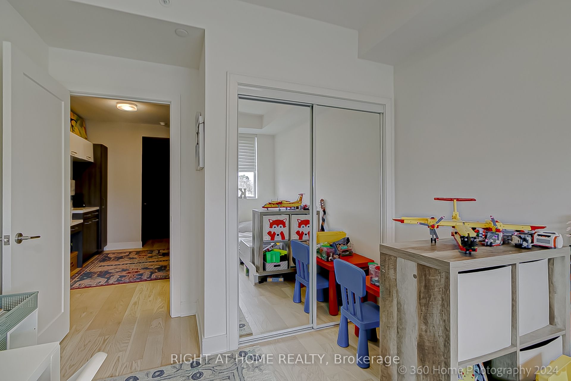 #227 - 1575 Lakeshore Road Property Photo 11