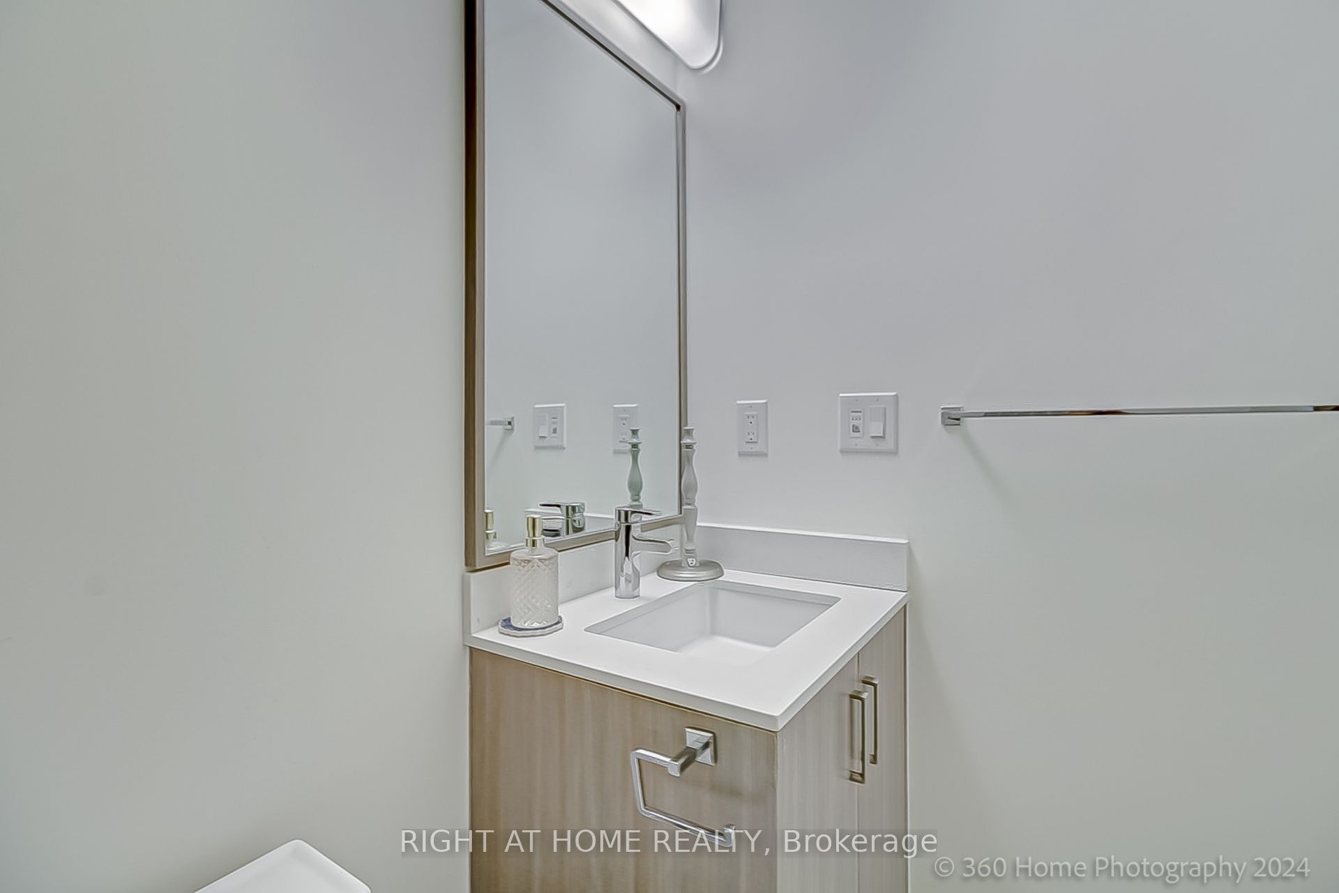 #227 - 1575 Lakeshore Road Property Photo 39