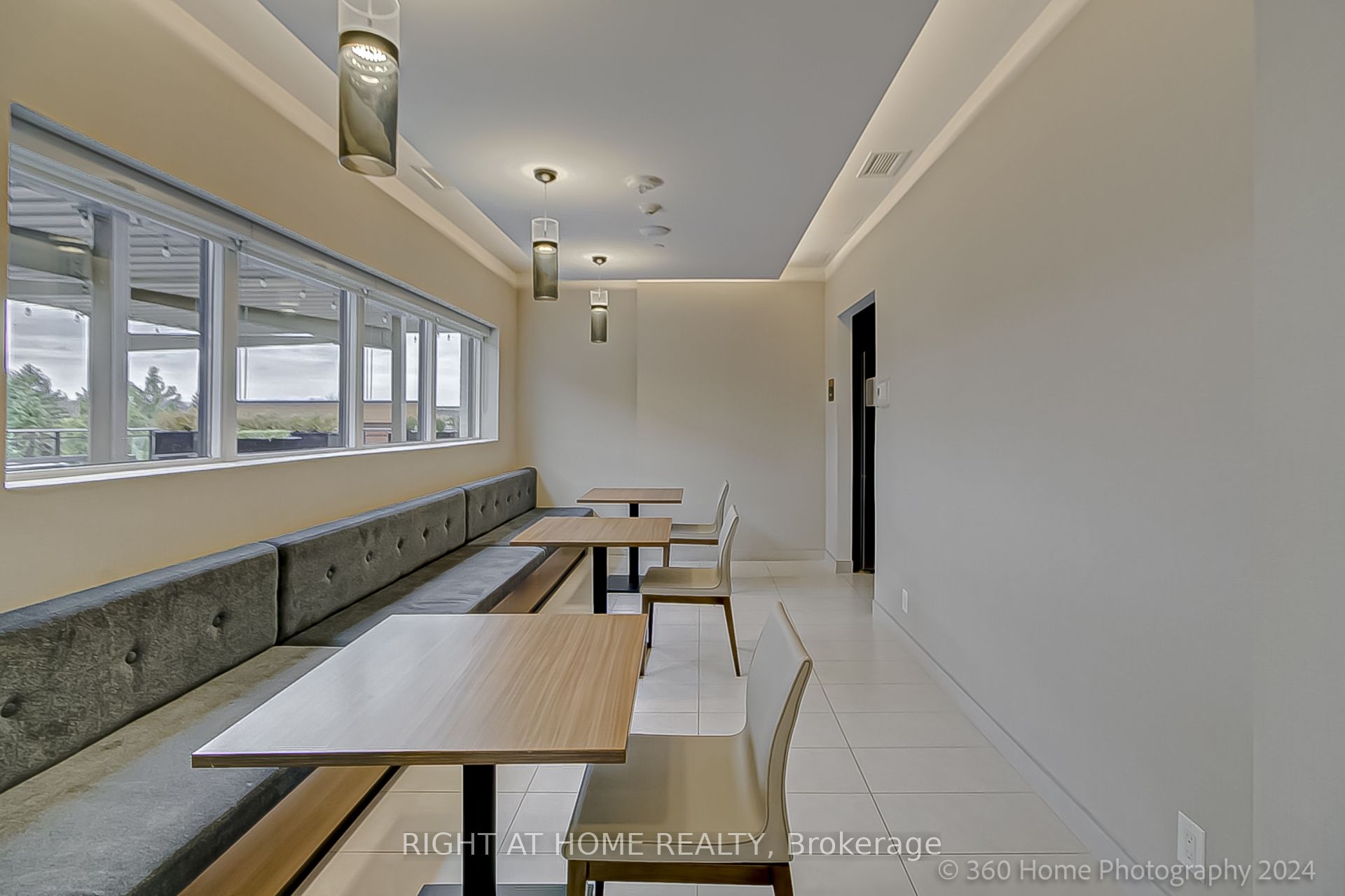 #227 - 1575 Lakeshore Road Property Photo 45