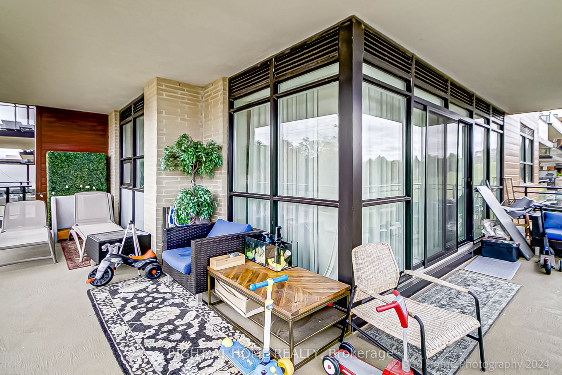 #227 - 1575 Lakeshore Road Property Photo 47