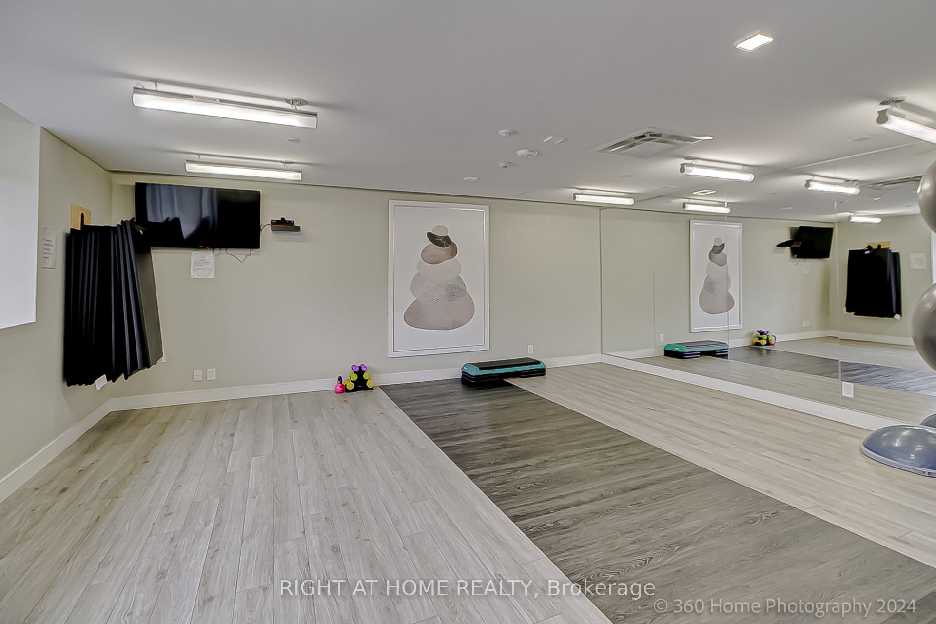 #227 - 1575 Lakeshore Road Property Photo 54