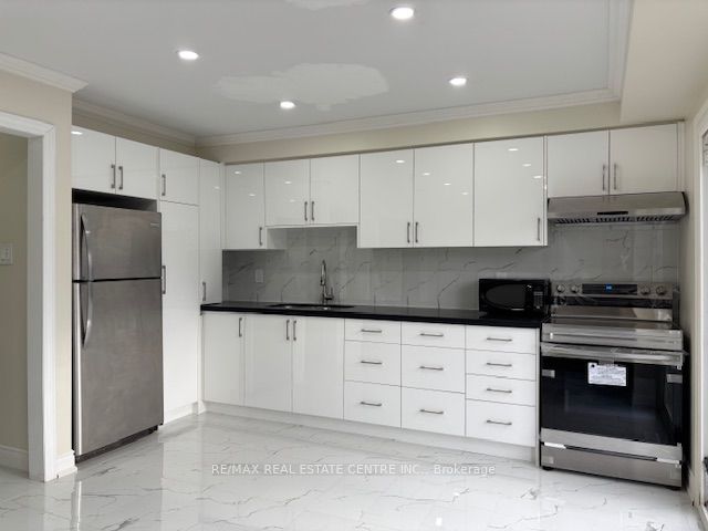 157 Ecclestone Drive Property Photo 2