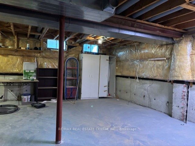 157 Ecclestone Drive Property Photo 9