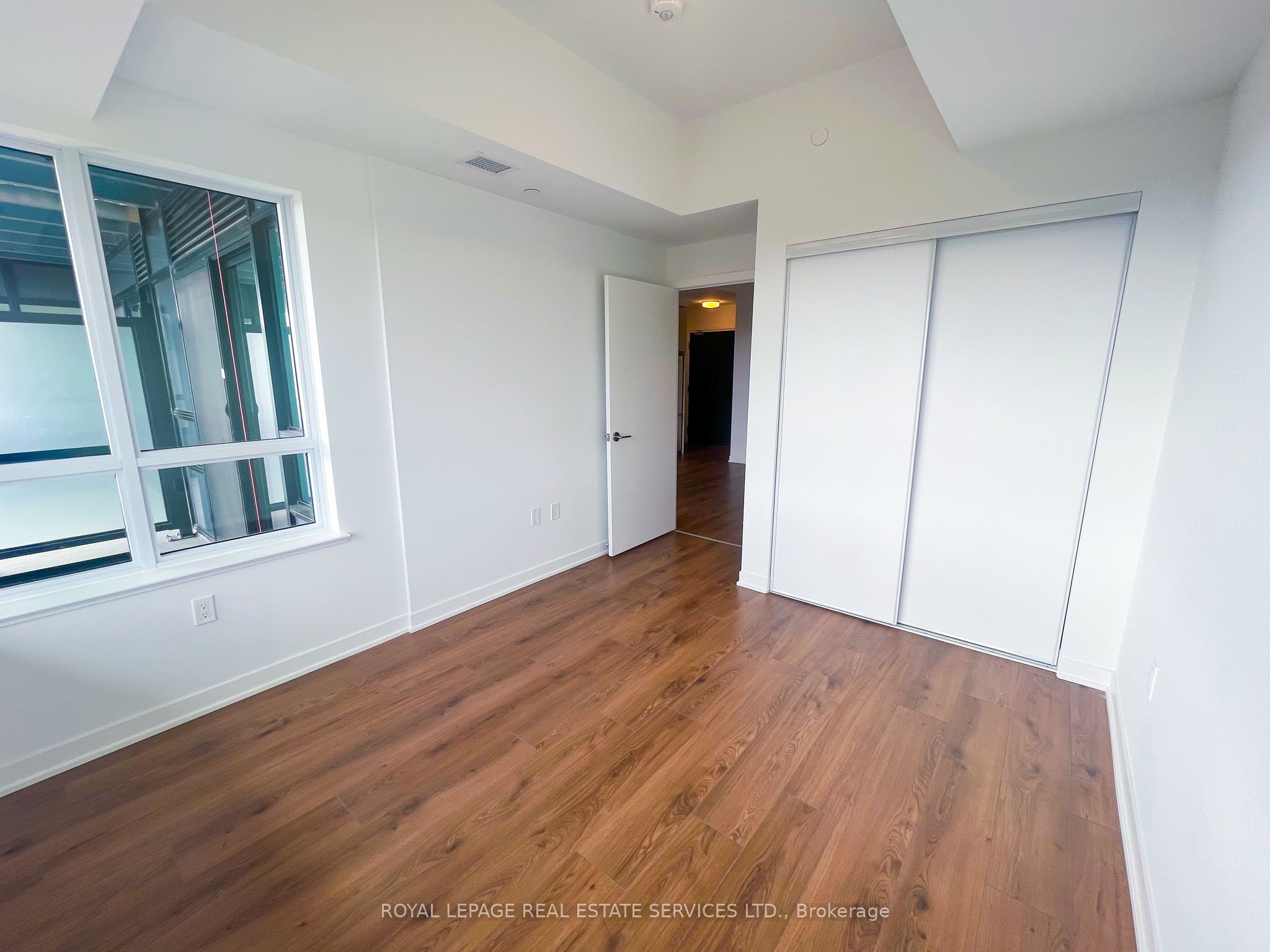 #0 - 395 Dundas Street Property Photo 9