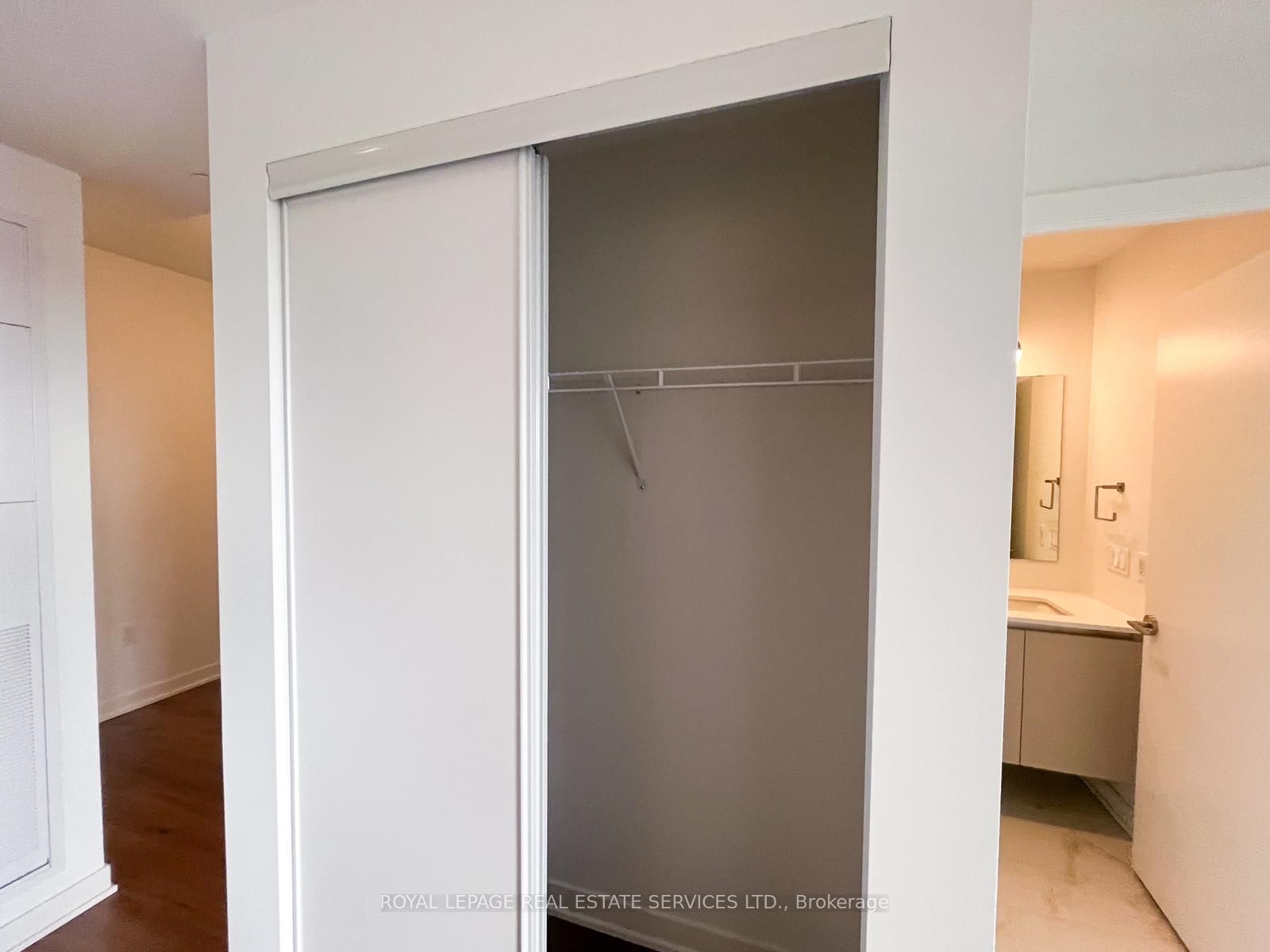 #0 - 395 Dundas Street Property Photo 13