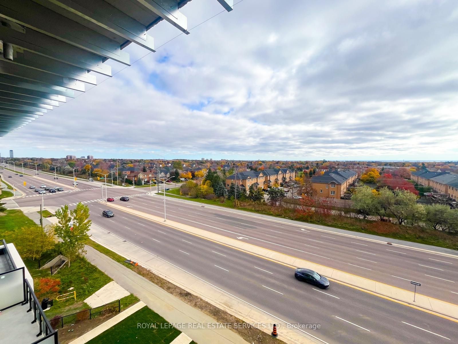 #0 - 395 Dundas Street Property Photo 17