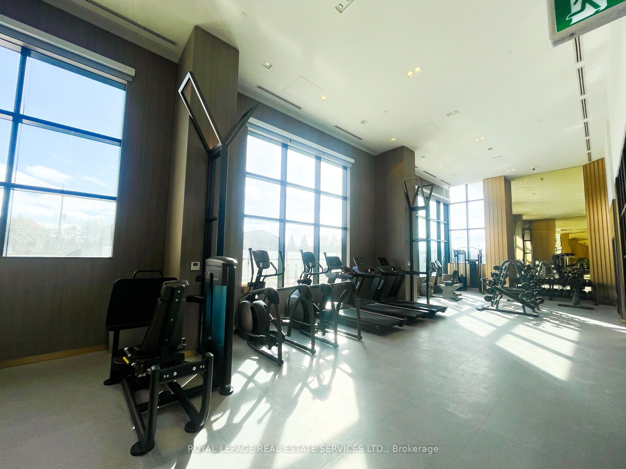 #0 - 395 Dundas Street Property Photo 20