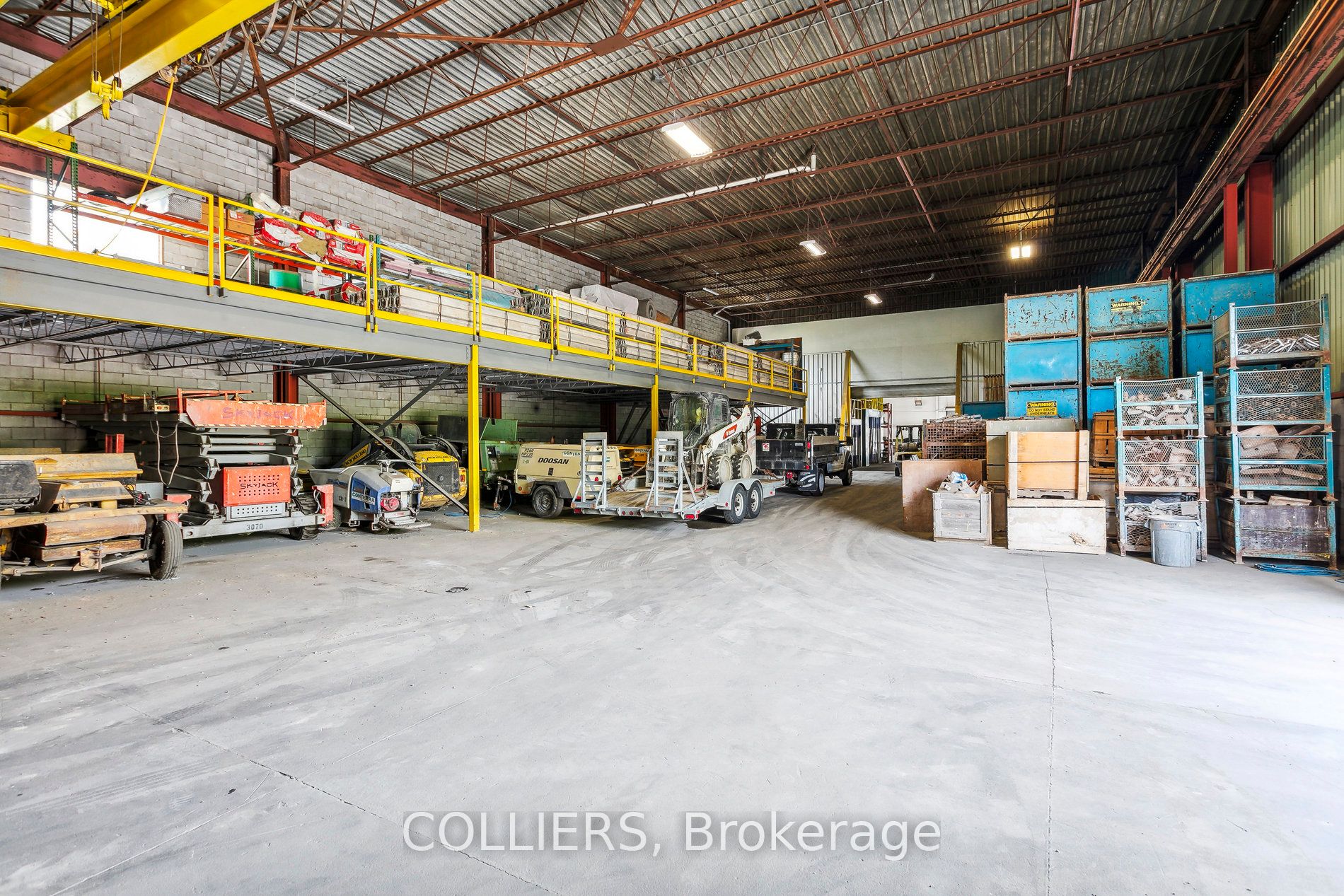 3633 Erindale Station Road Property Photo 11