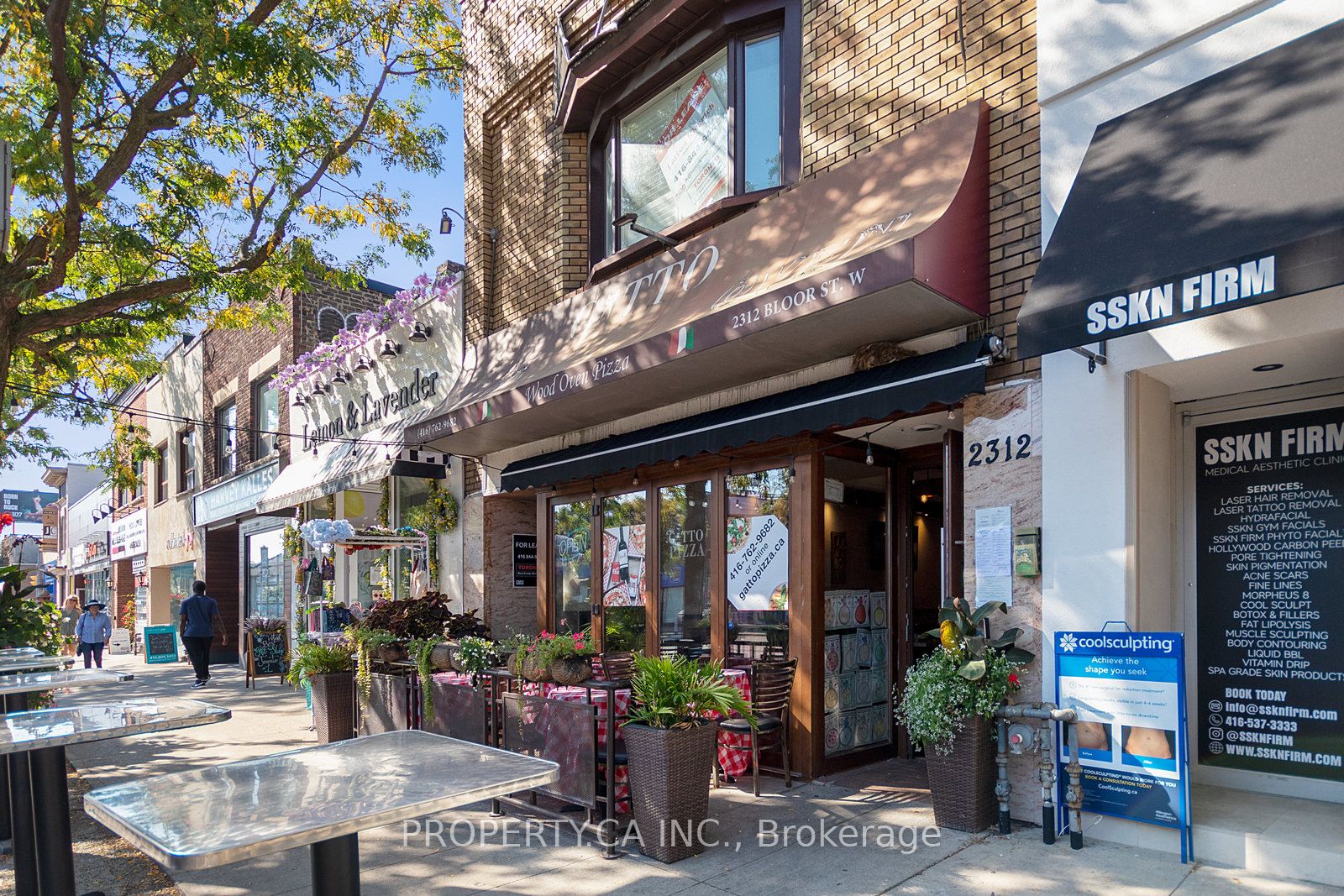 2312 Bloor Street Property Photo 4