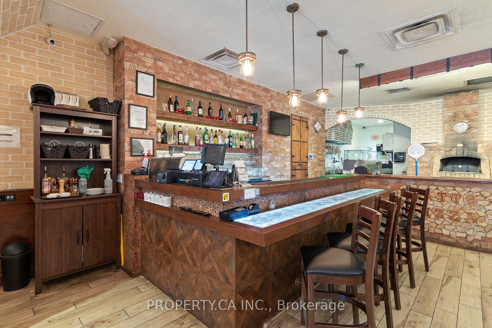 2312 Bloor Street Property Photo 8