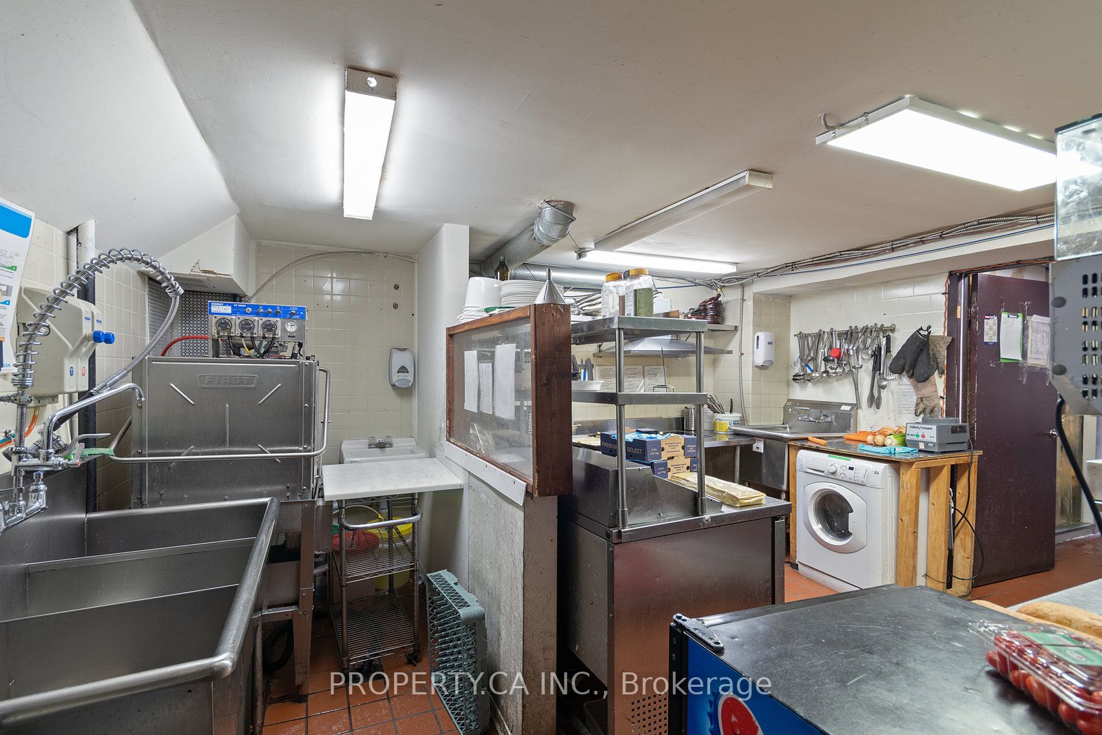 2312 Bloor Street Property Photo 15