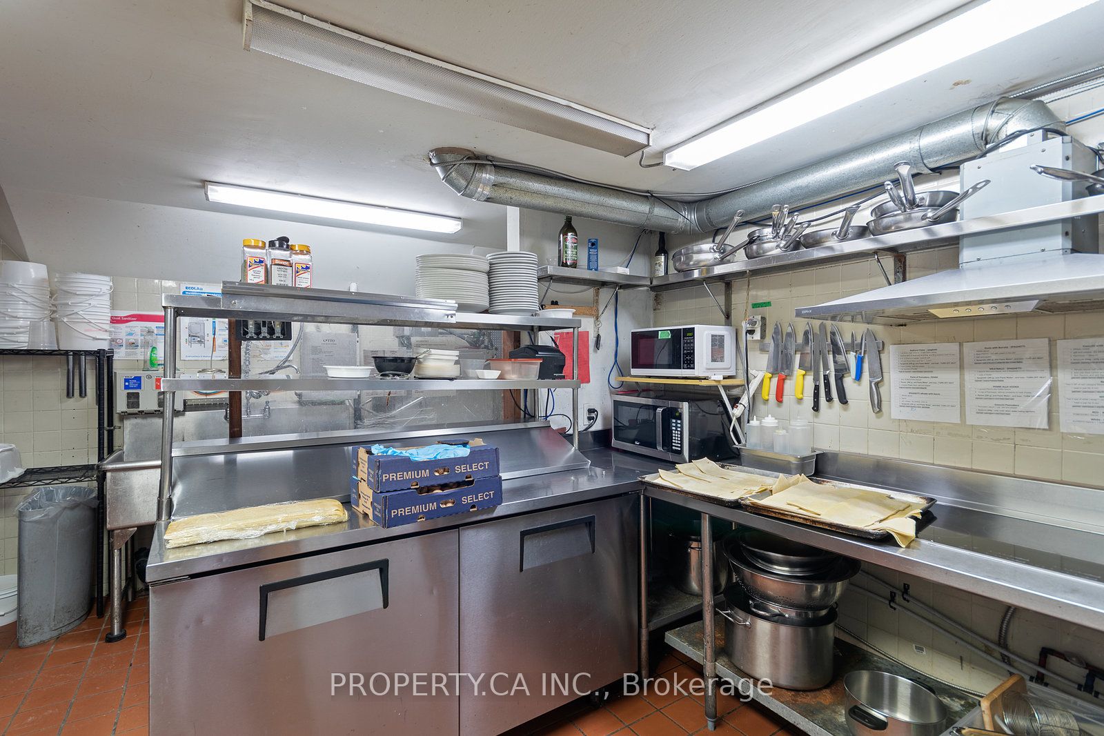 2312 Bloor Street Property Photo 16