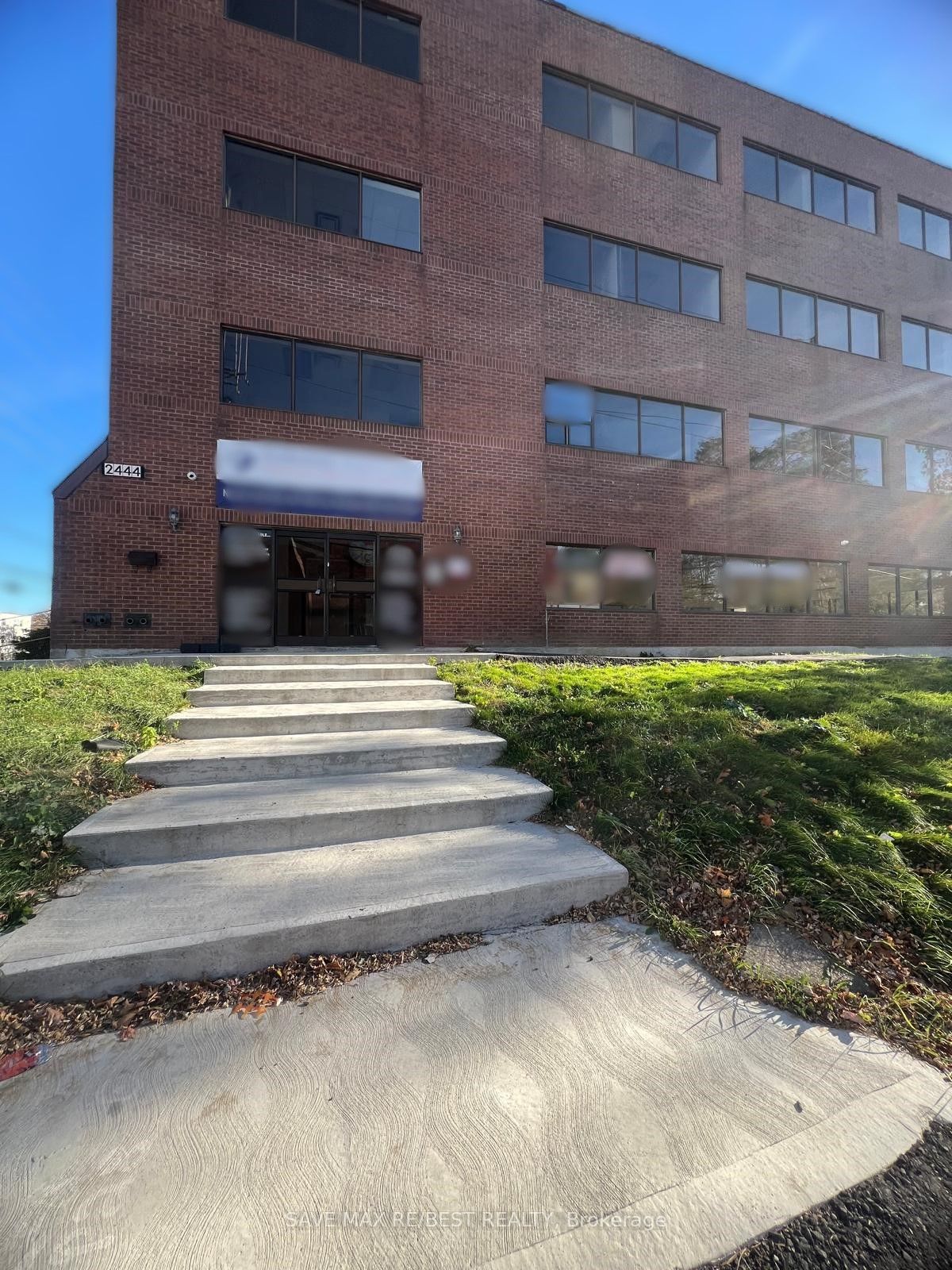 #2nd - 2444 Hurontario Street Property Photo 1