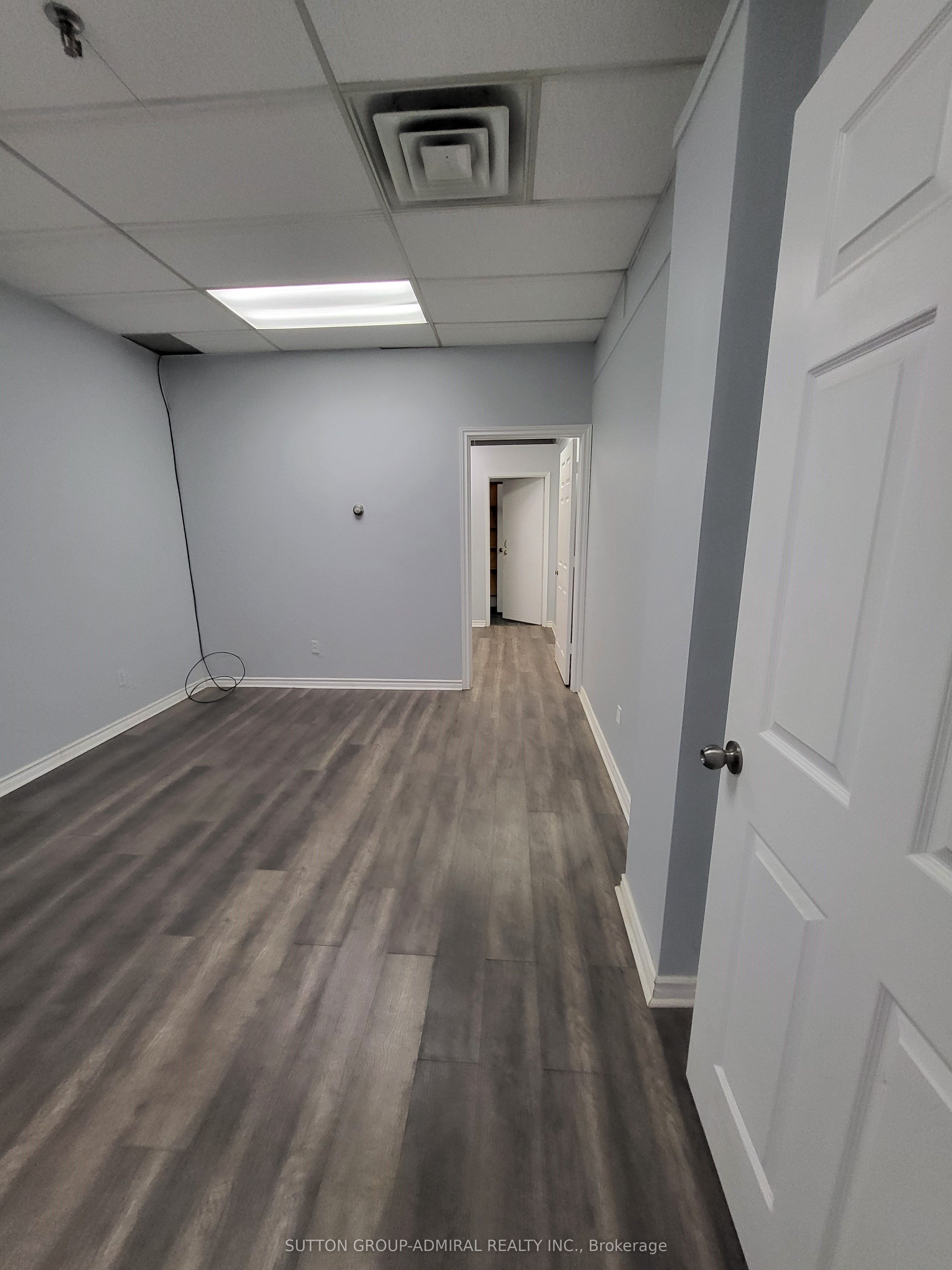 584 Champagne Drive Property Photo 3