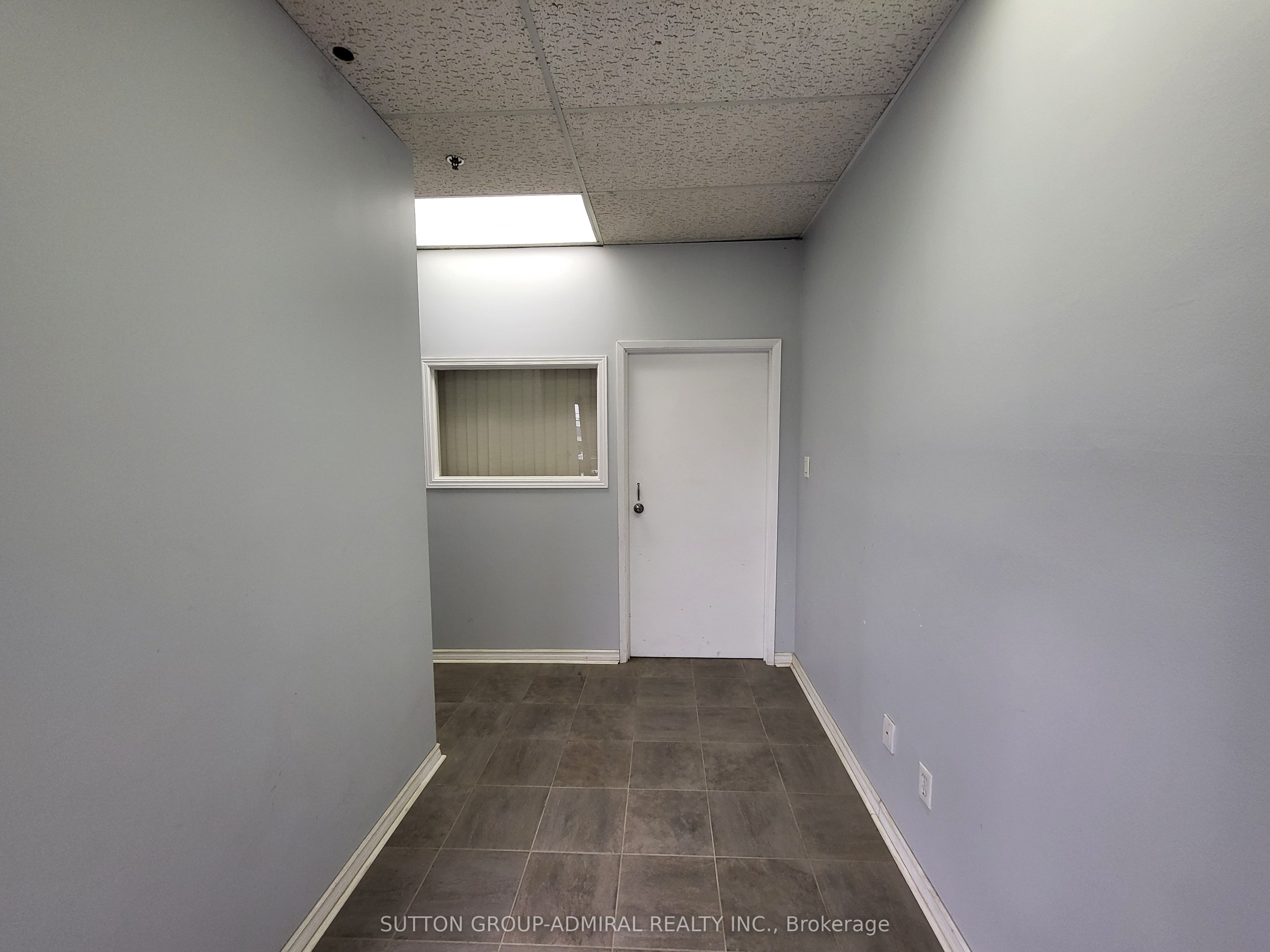 584 Champagne Drive Property Photo 4