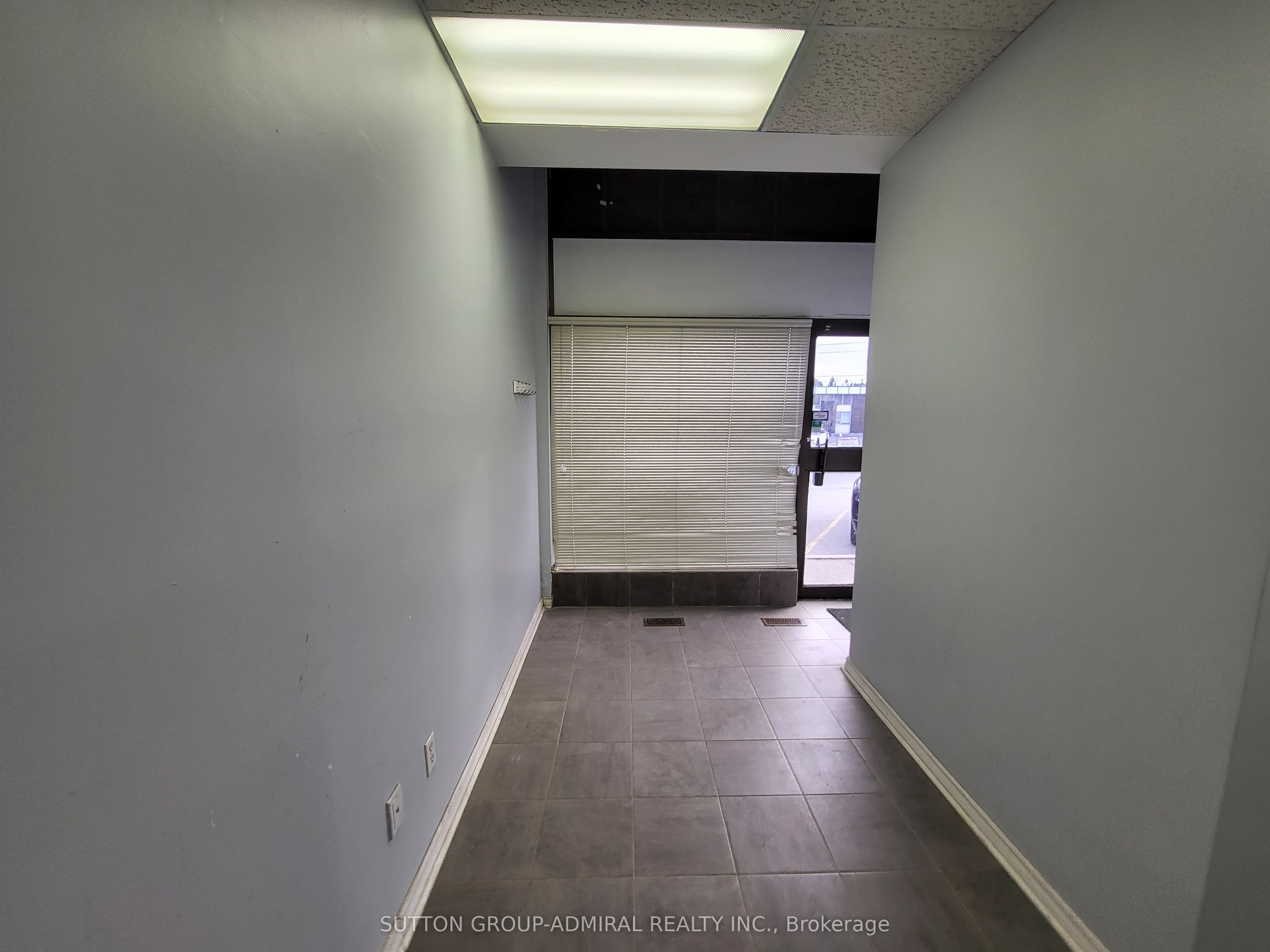 584 Champagne Drive Property Photo 6