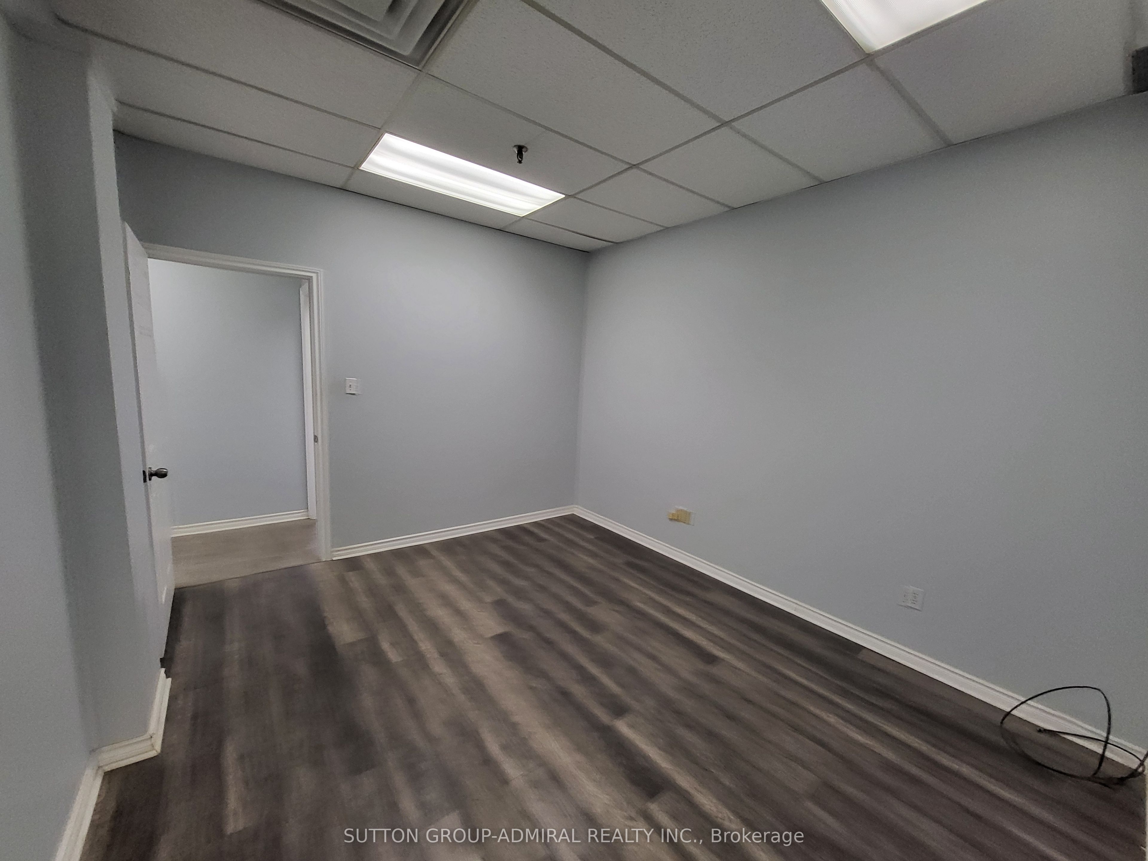 584 Champagne Drive Property Photo 10
