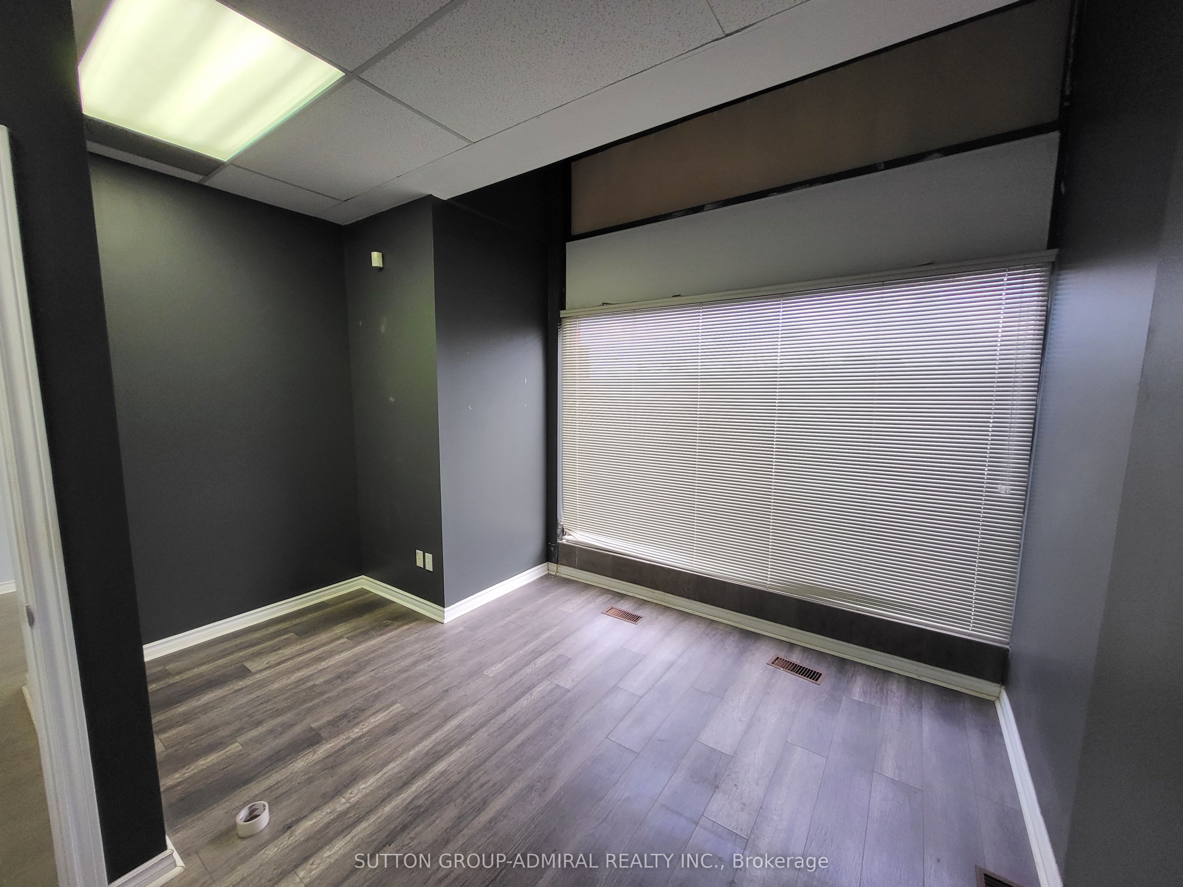 584 Champagne Drive Property Photo 12
