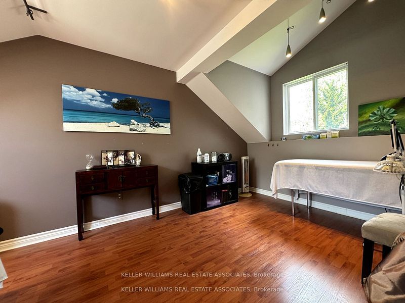 270 Lakeshore Road Property Photo 4
