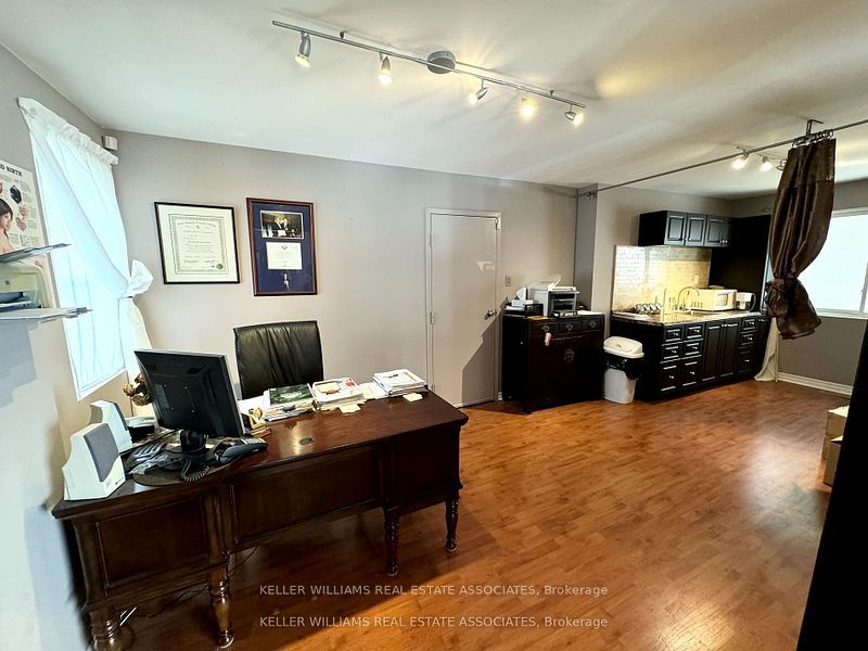 270 Lakeshore Road Property Photo 7
