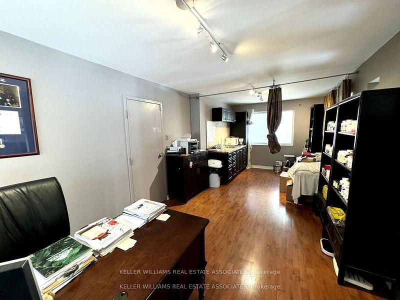 270 Lakeshore Road Property Photo 9