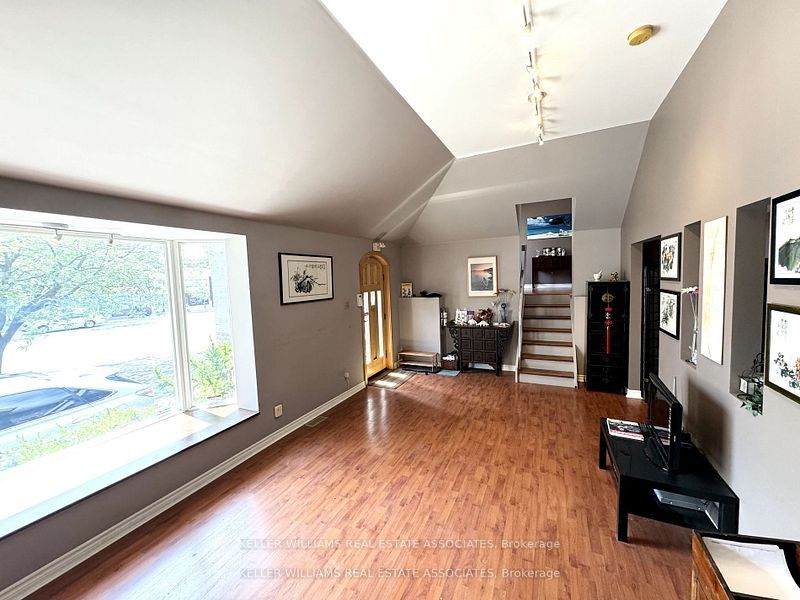 270 Lakeshore Road Property Photo 12