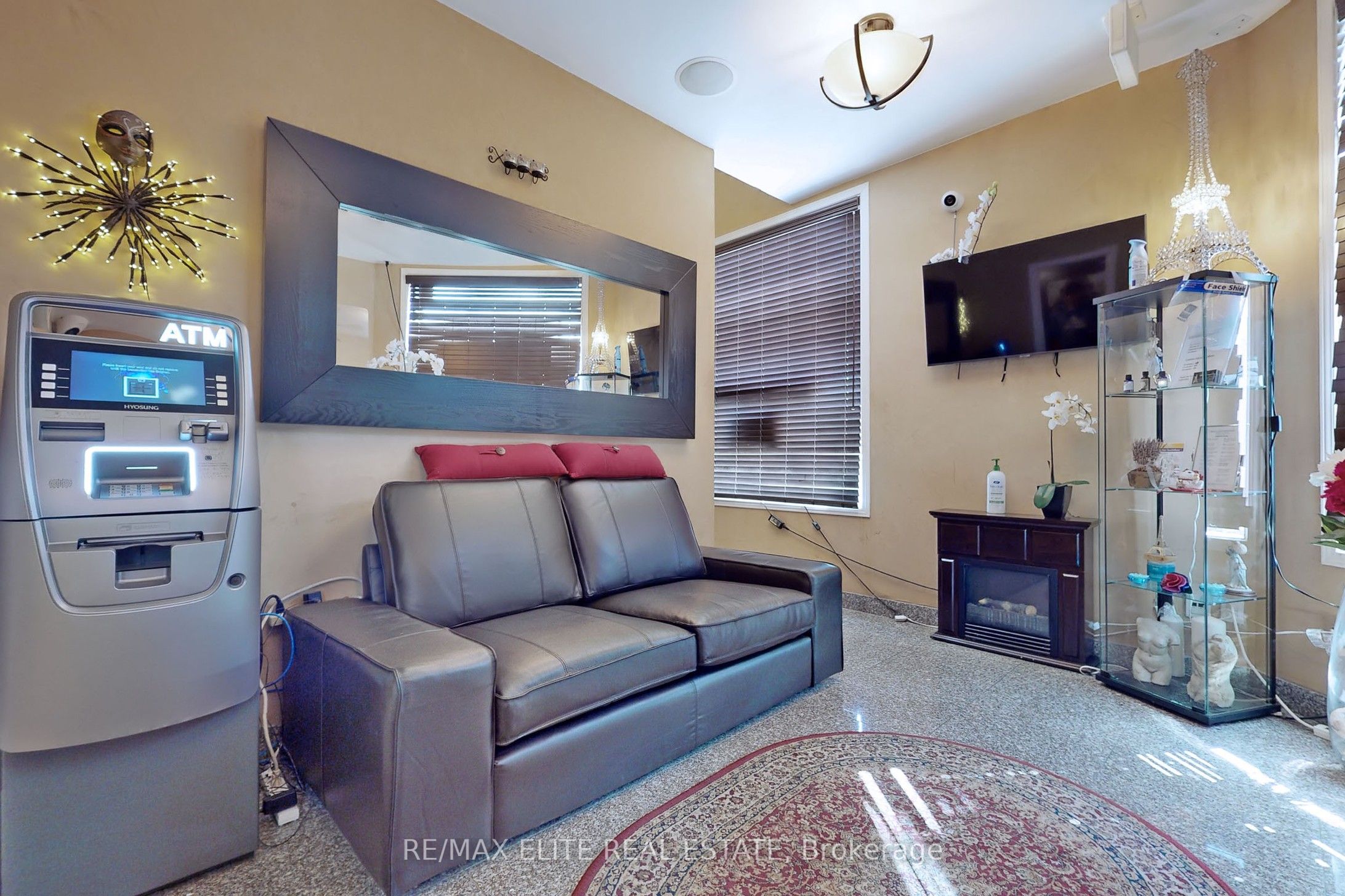 #31 - 4801 Keele Street Property Photo 3