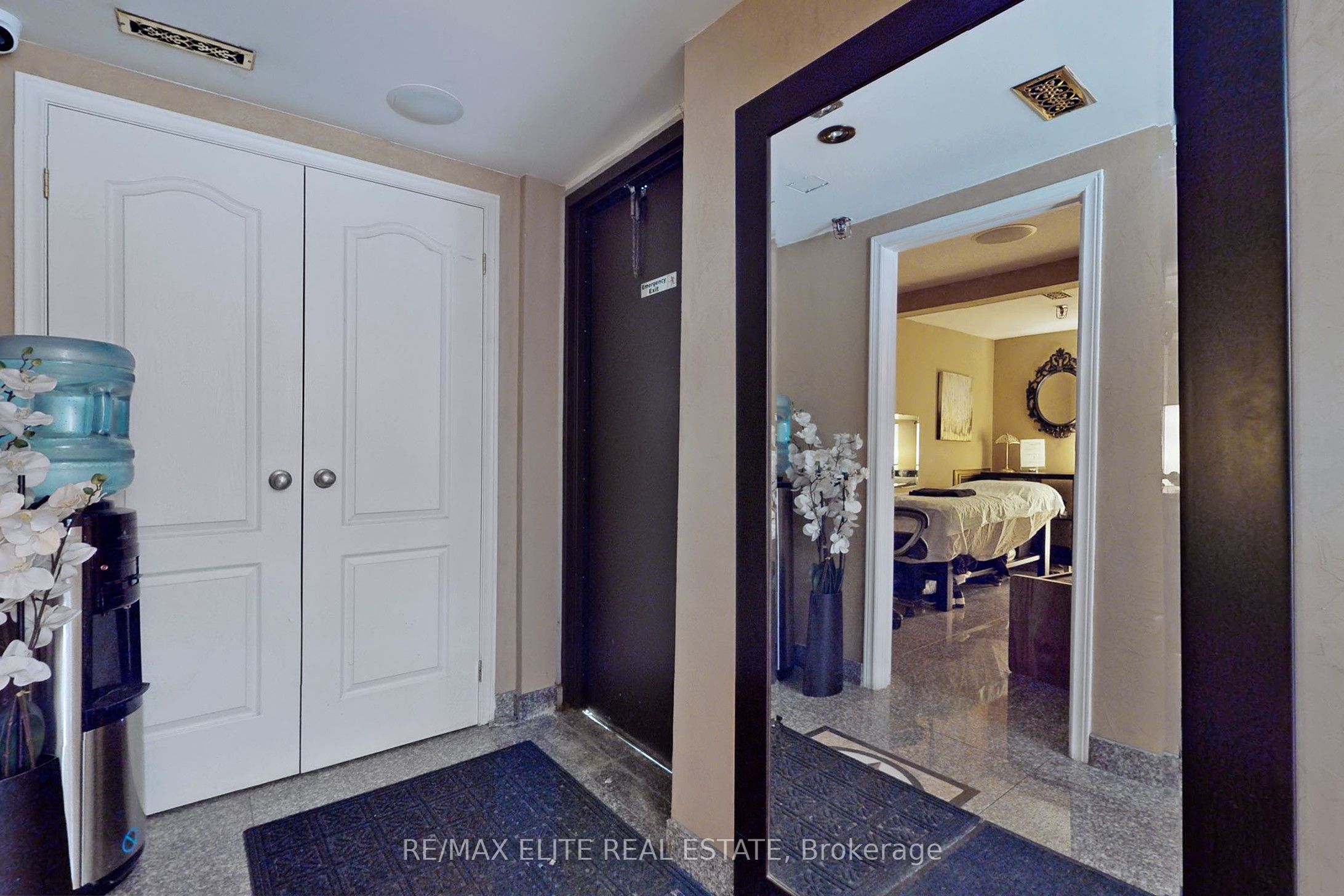 #31 - 4801 Keele Street Property Photo 17