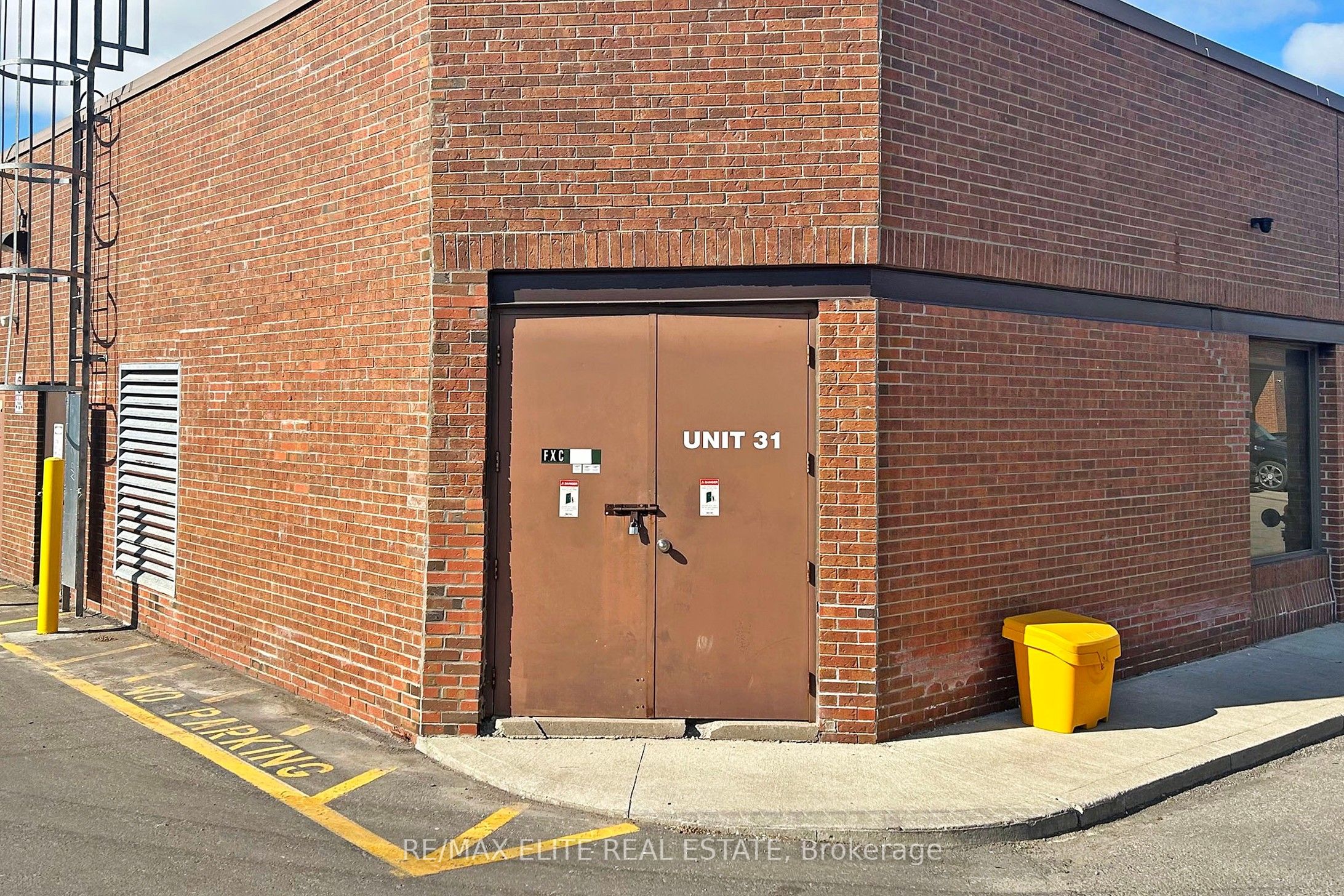 #31 - 4801 Keele Street Property Photo 27