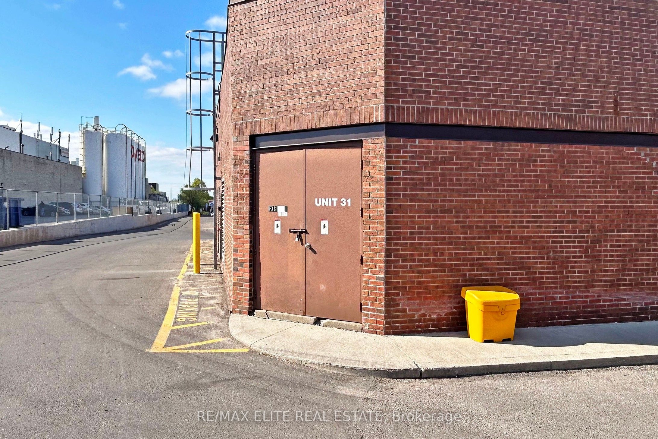 #31 - 4801 Keele Street Property Photo 28