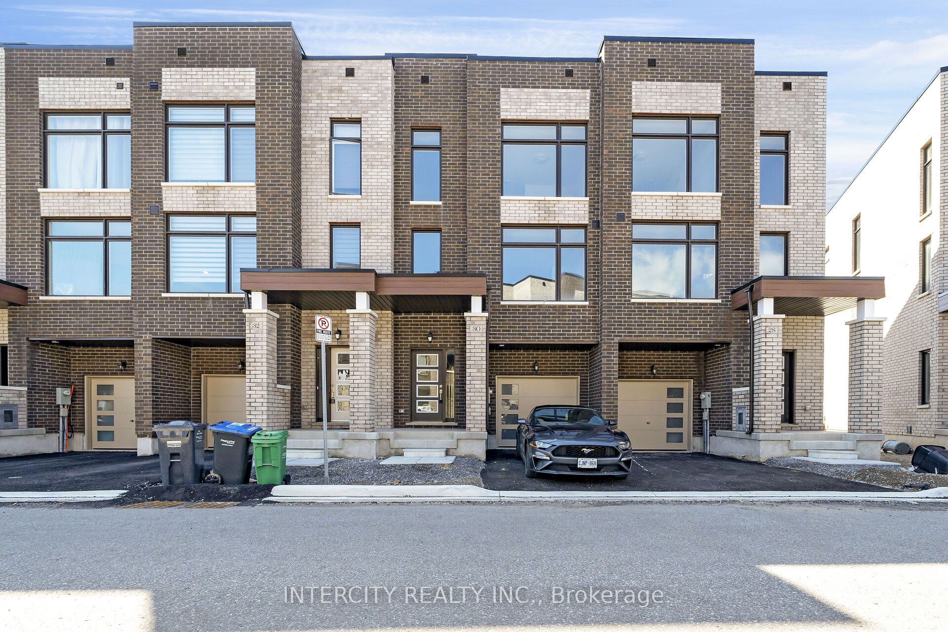 30 Queenpost Drive Property Photo 1