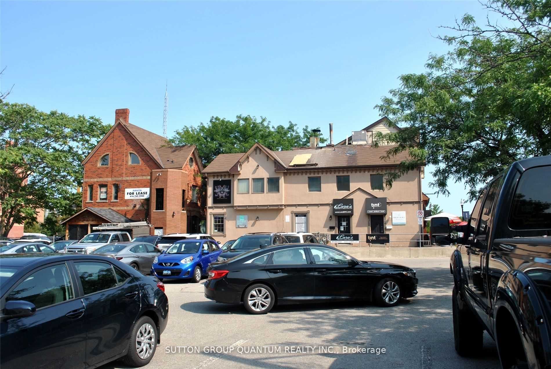 #21 - 323 Church Street Property Photo 18