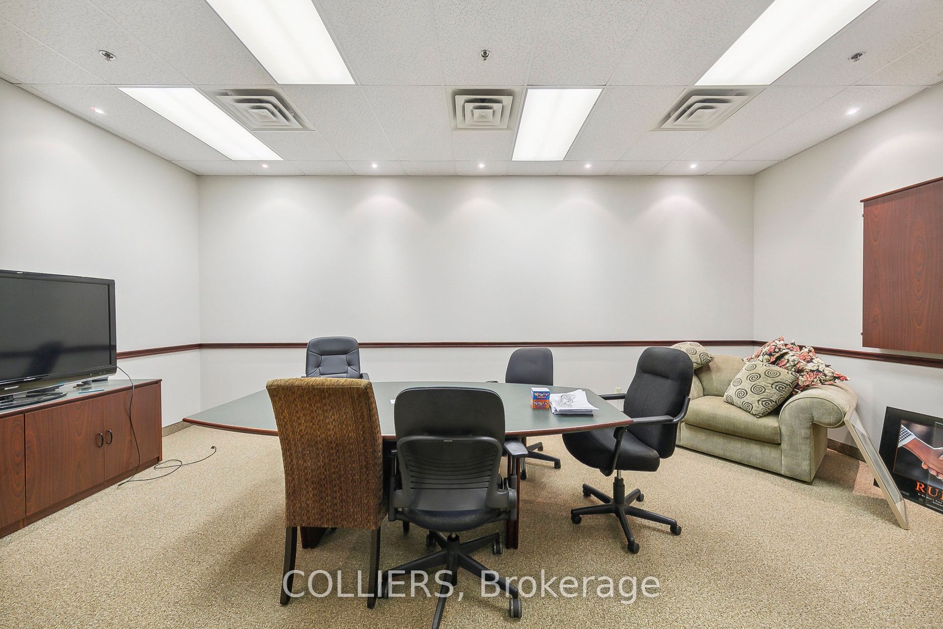 #4 - 1050 Pachino Court Property Photo 7