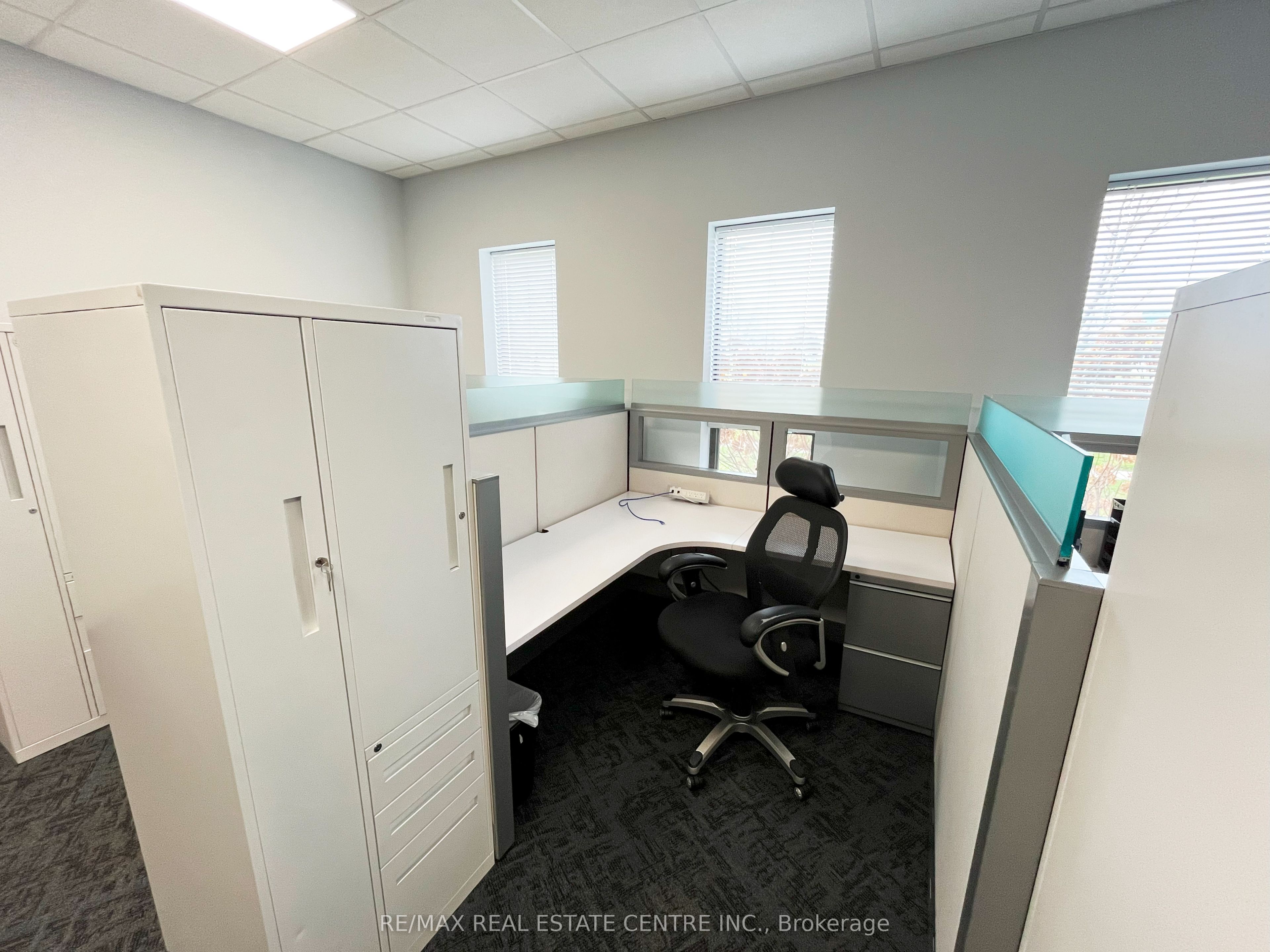 #2 - 2170 Speers Road Property Photo 16
