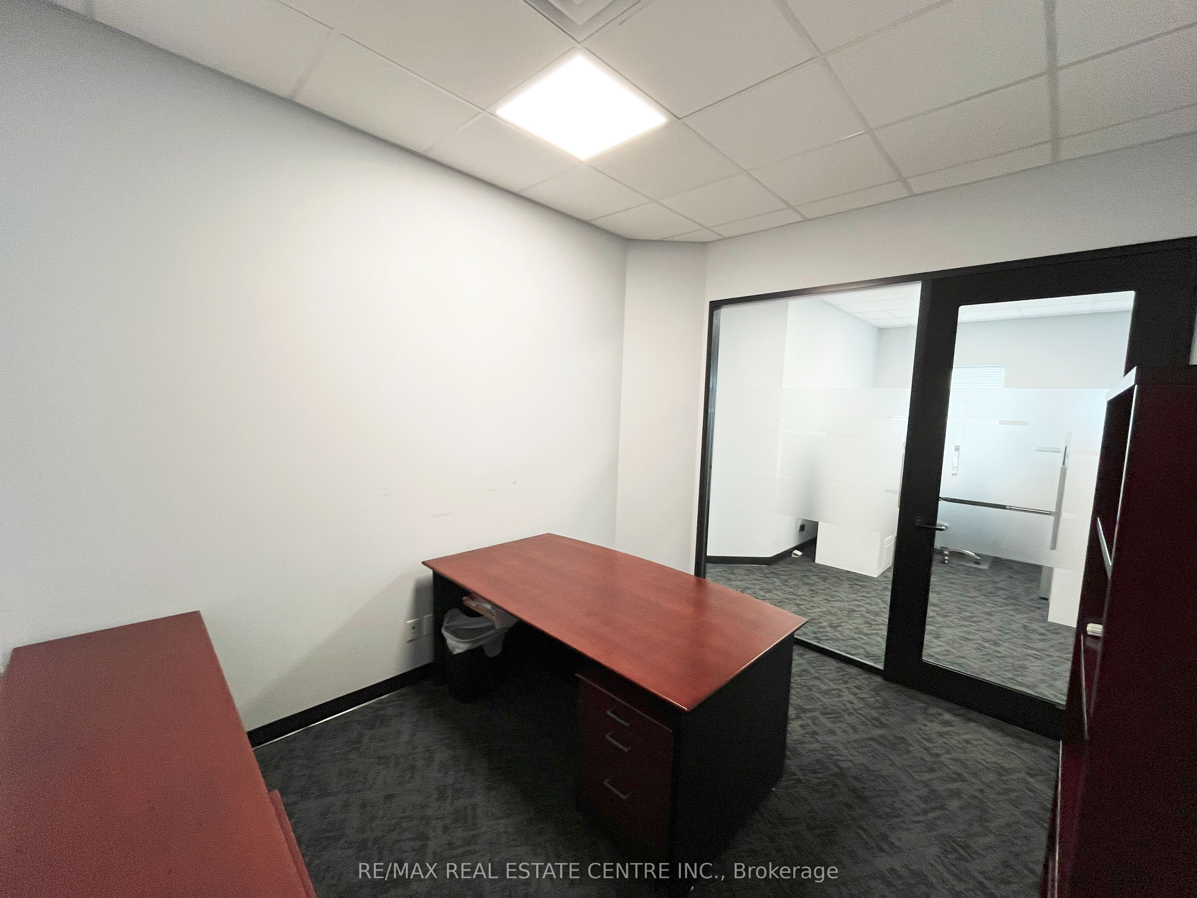 #2 - 2170 Speers Road Property Photo 21