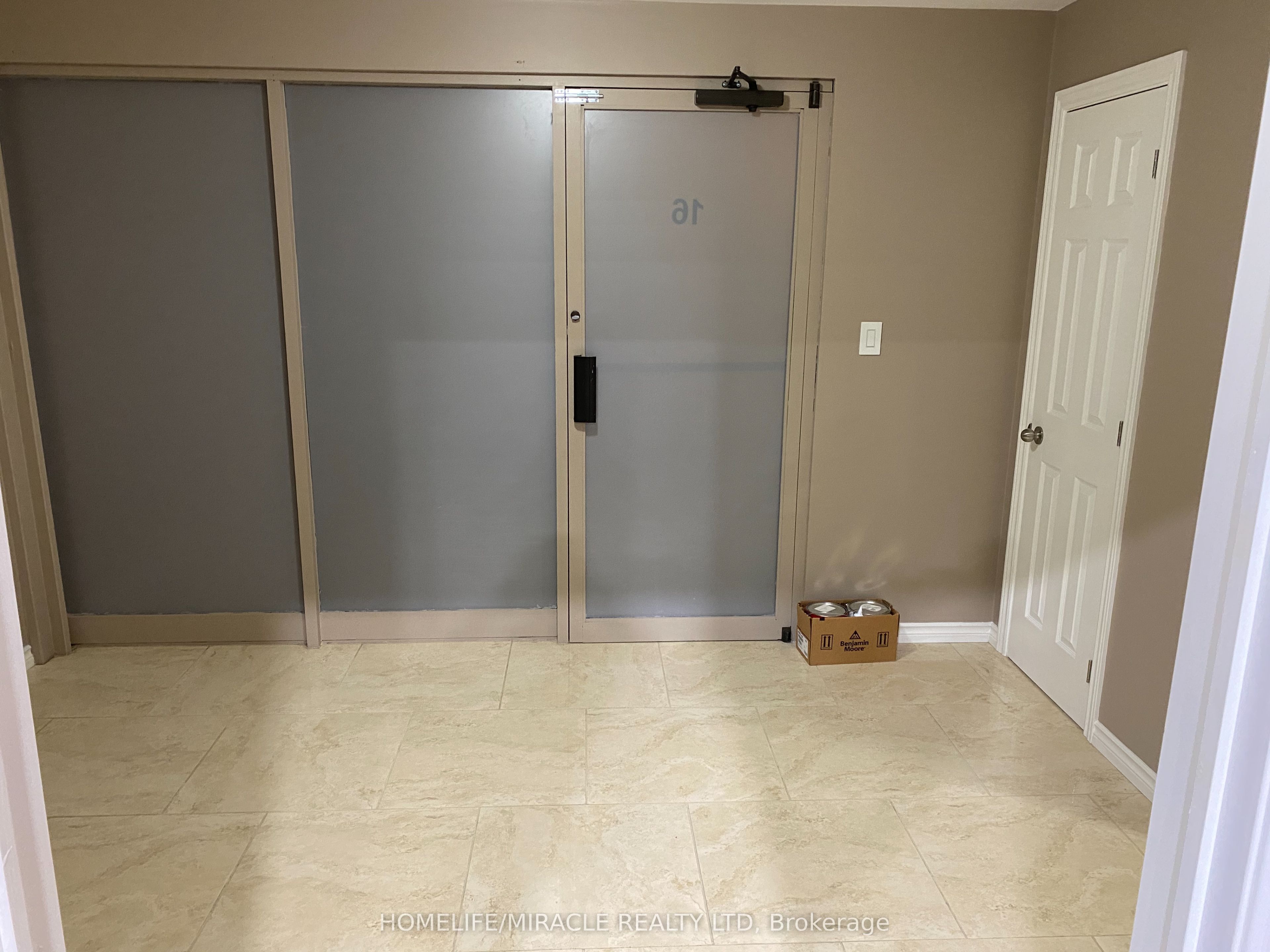 #16 - 30 Hale Road Property Photo 7
