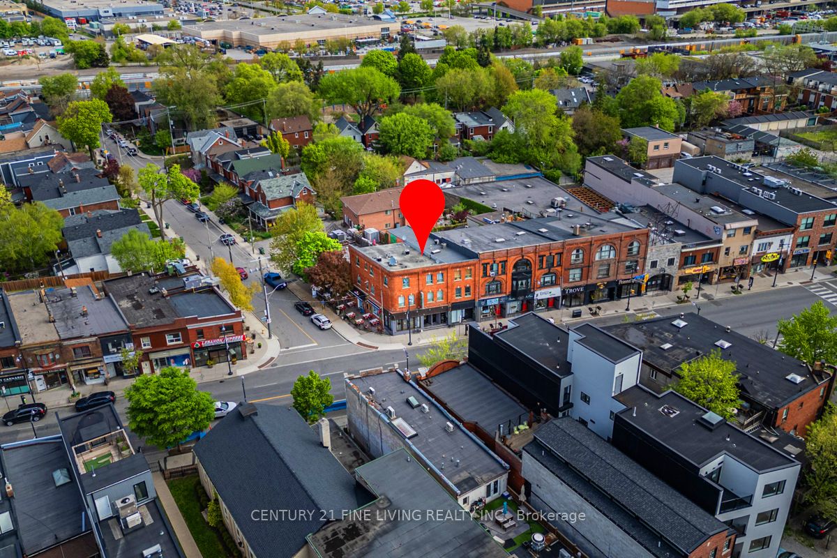 3048 Dundas Street Property Photo 3