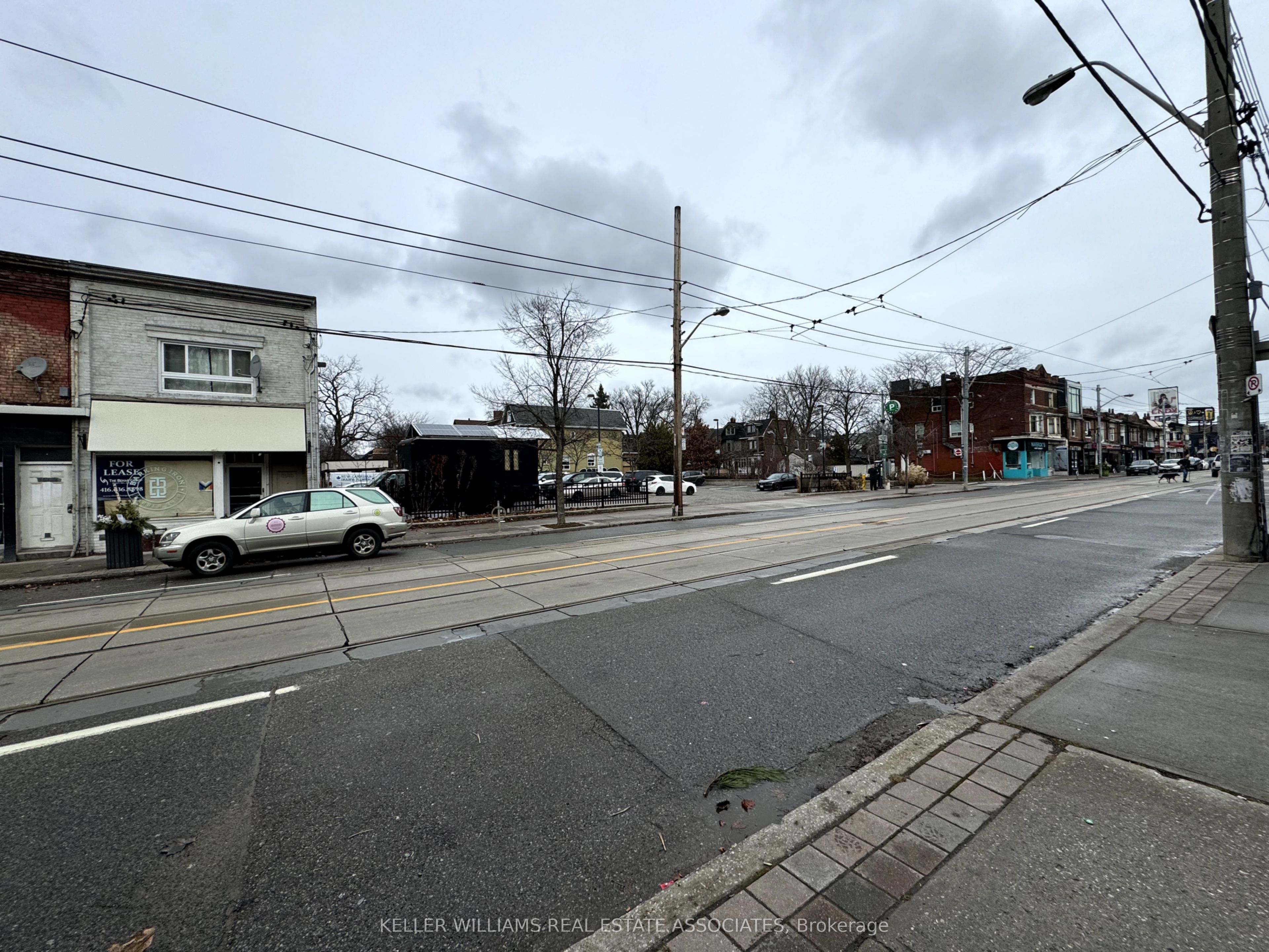 #a - 1537 Queen Street Property Photo 7