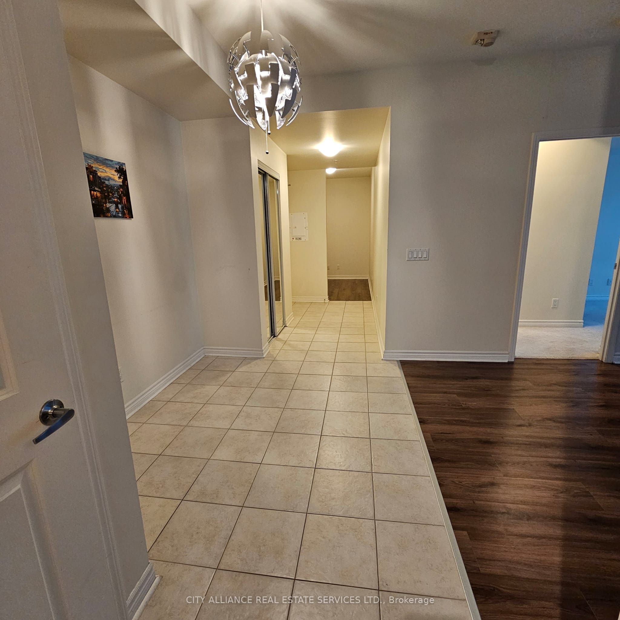 2522 Keele Street 512 Property Photo 7