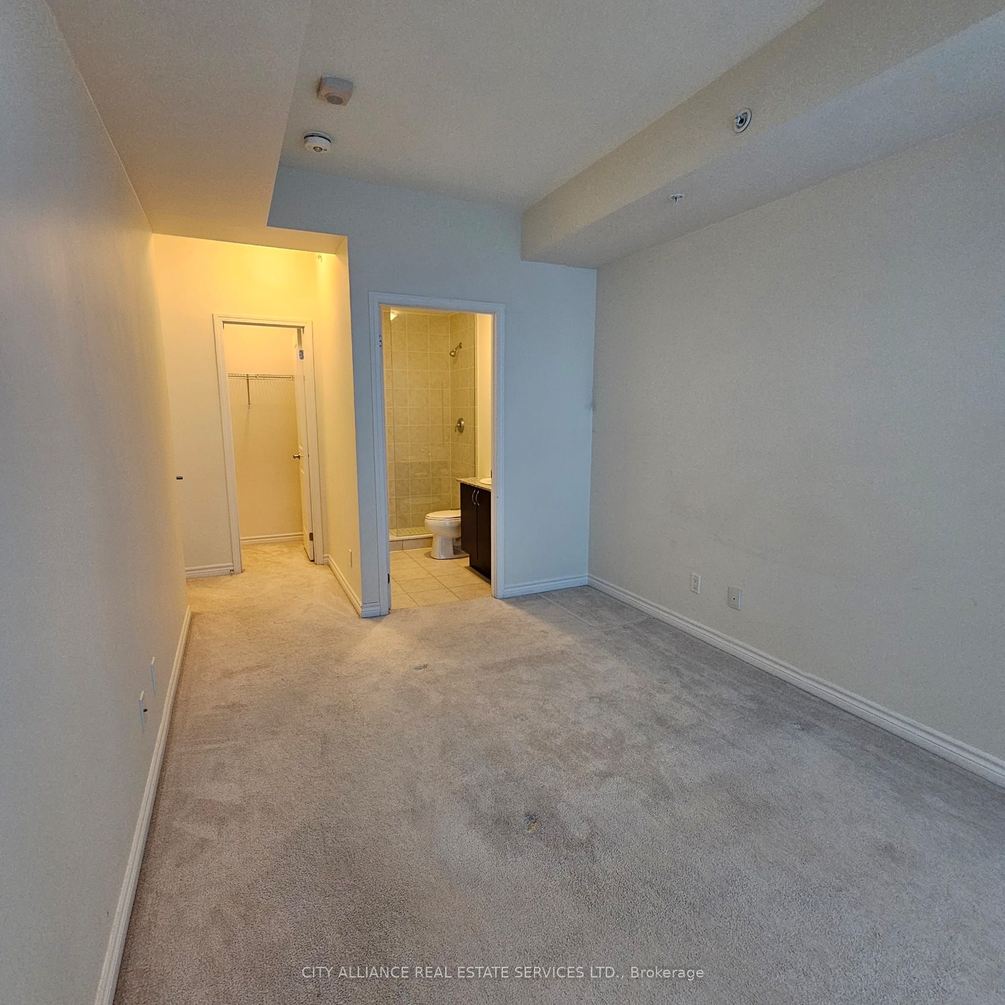 2522 Keele Street 512 Property Photo 9