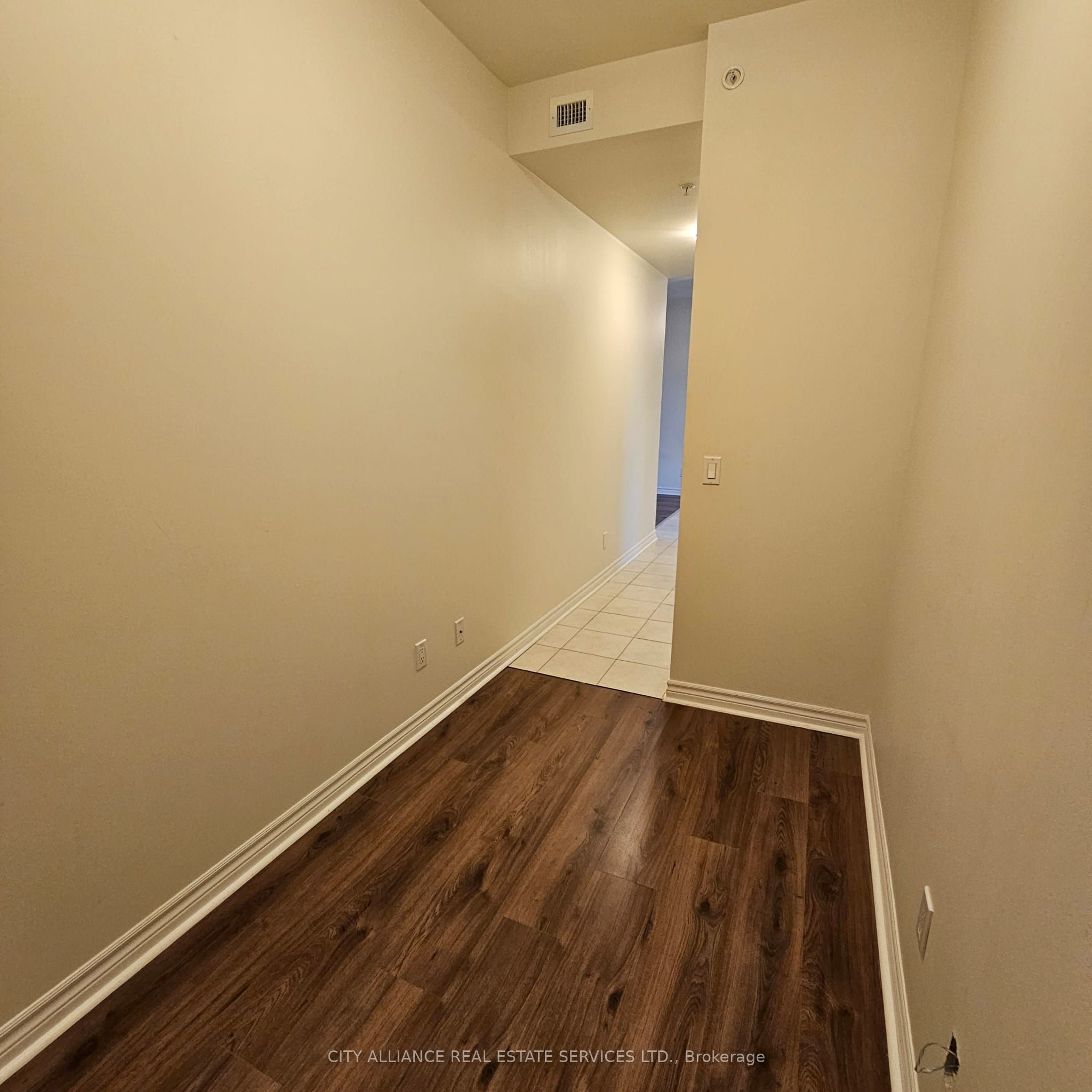 2522 Keele Street 512 Property Photo 13