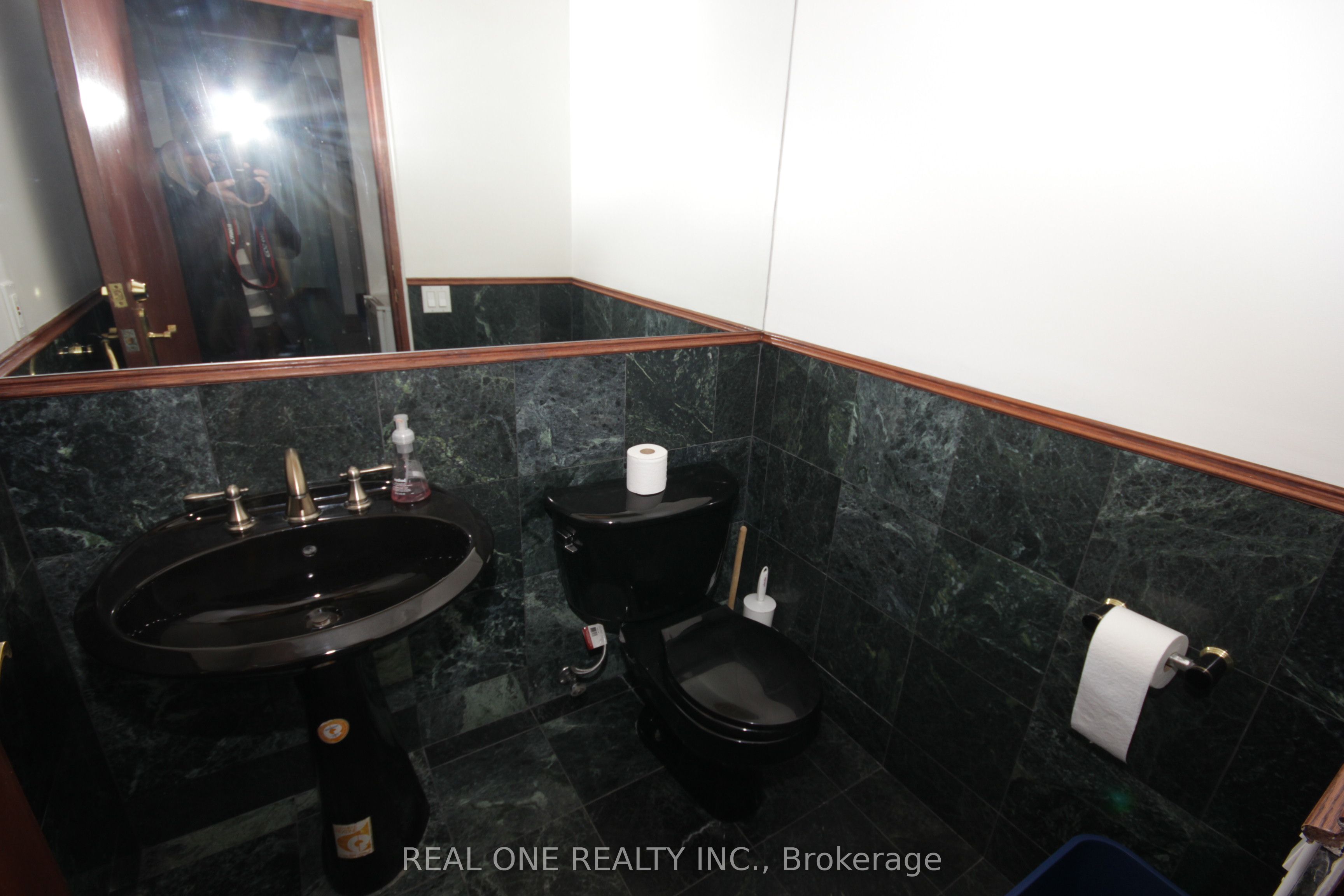 #601 - 1280 Finch Avenue Property Photo 16