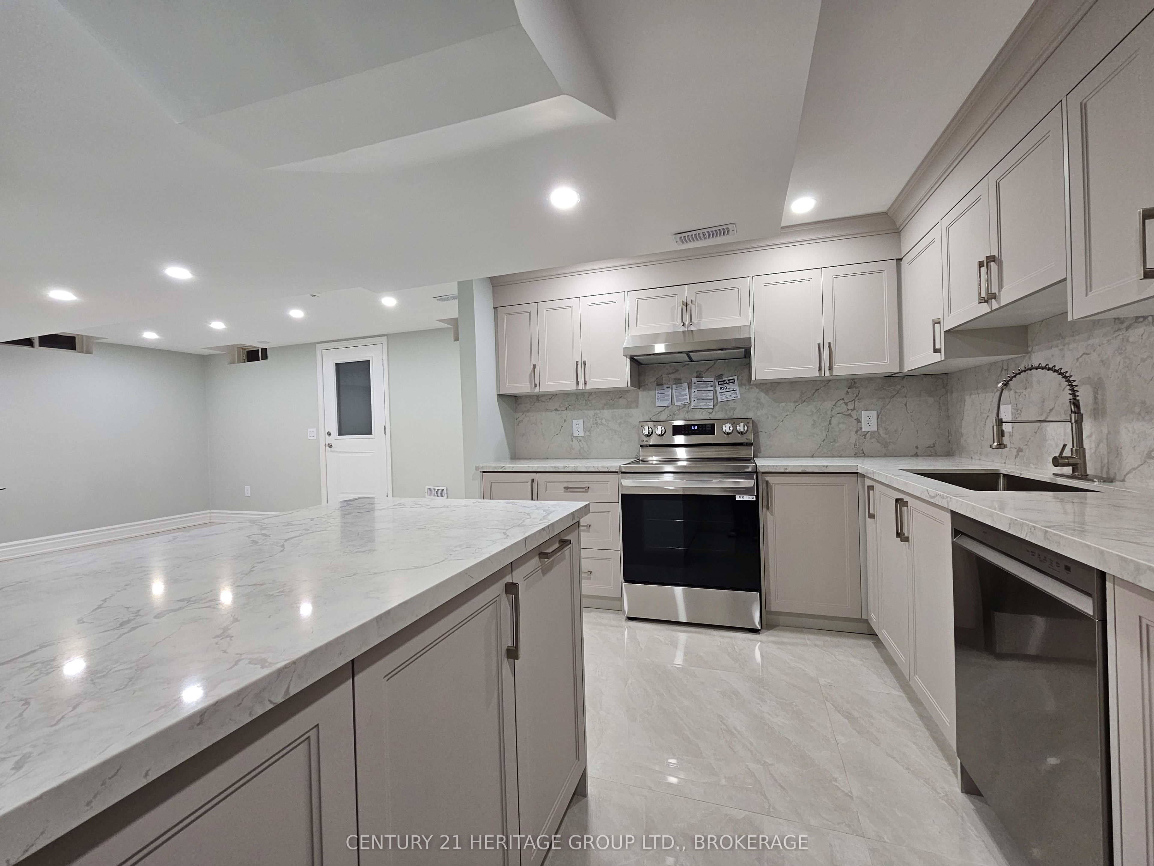 1263 Rolph Terrace B Property Photo 3