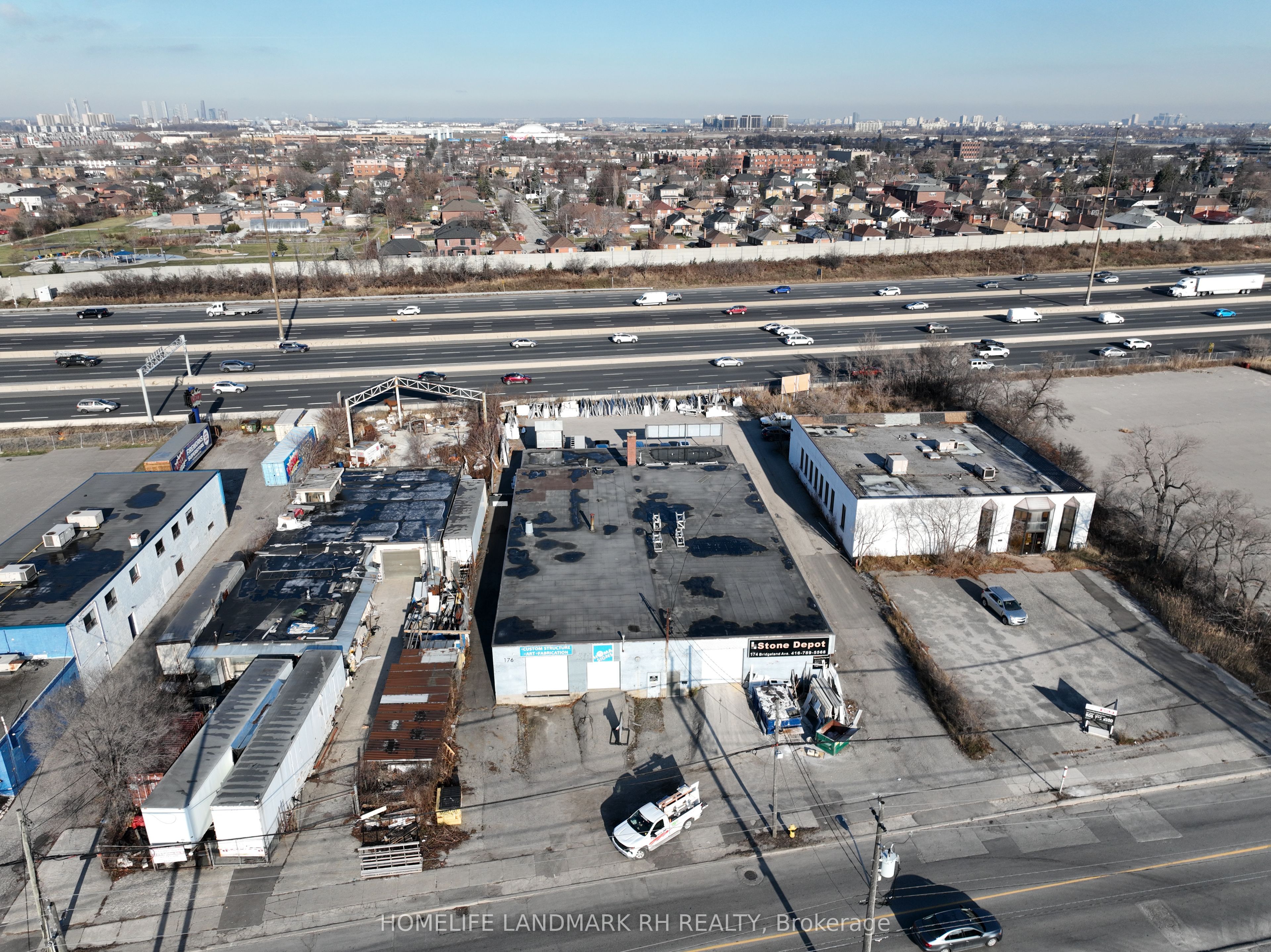 176 Bridgeland Avenue Property Photo 8