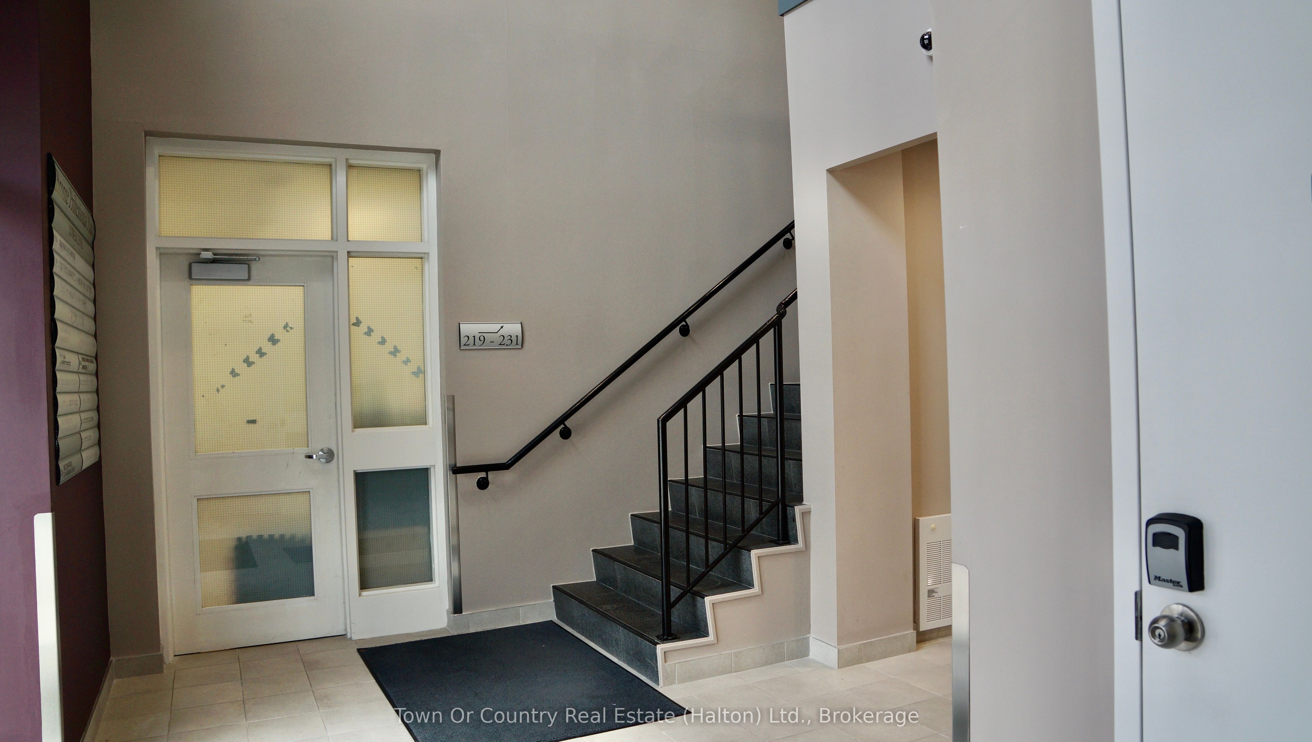 #226 - 336 Bronte Street Property Photo 2