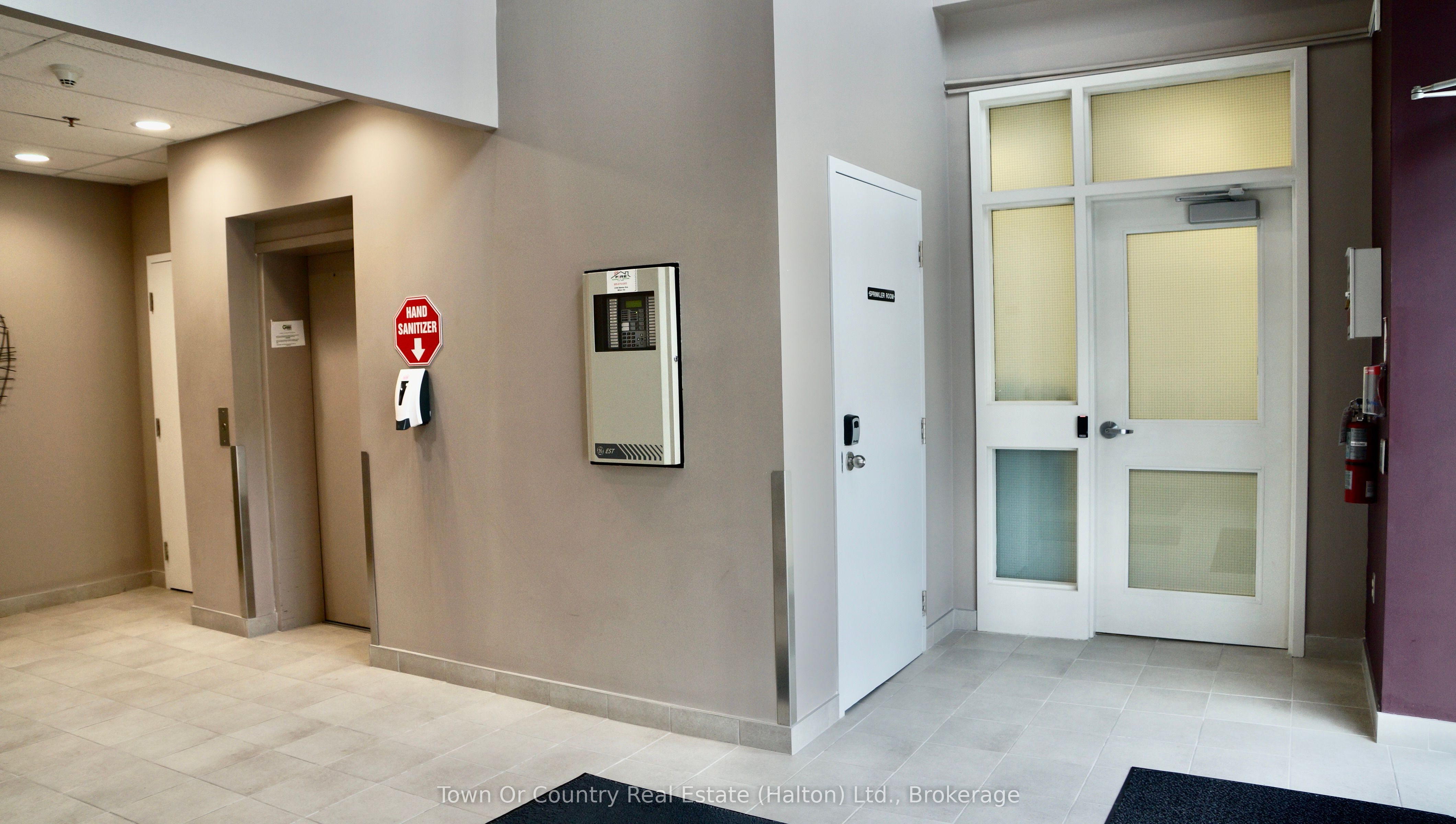 #226 - 336 Bronte Street Property Photo 3
