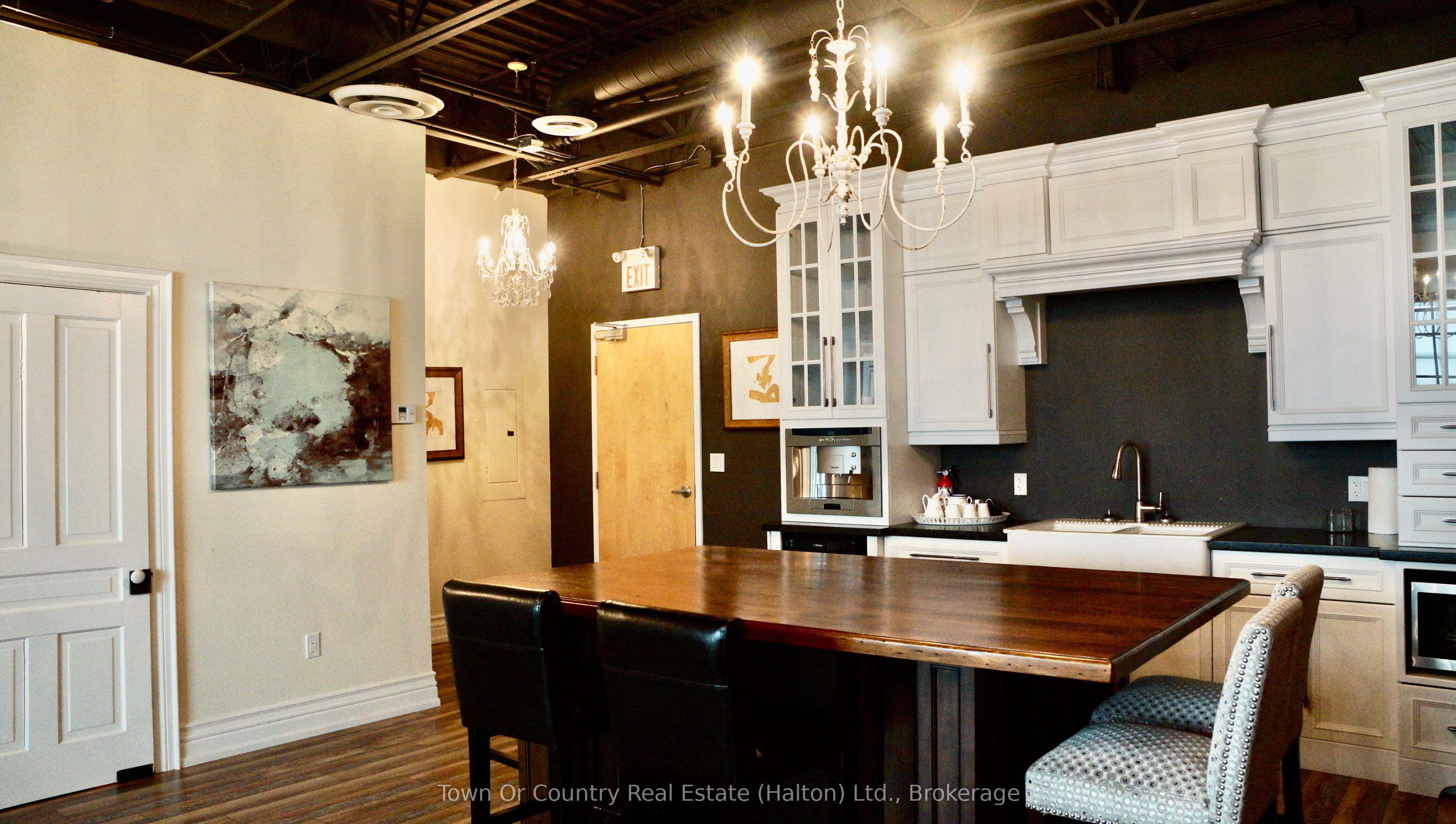 #226 - 336 Bronte Street Property Photo 7