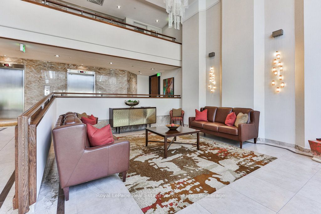 #ph2 - 2170 Marine Drive Property Photo 3