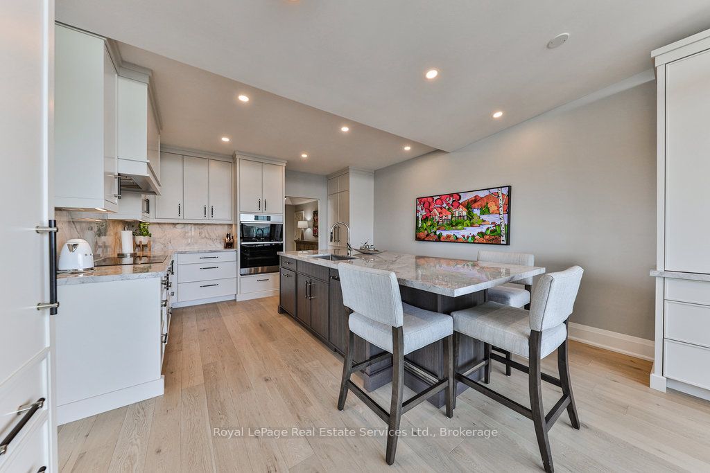 #ph2 - 2170 Marine Drive Property Photo 9