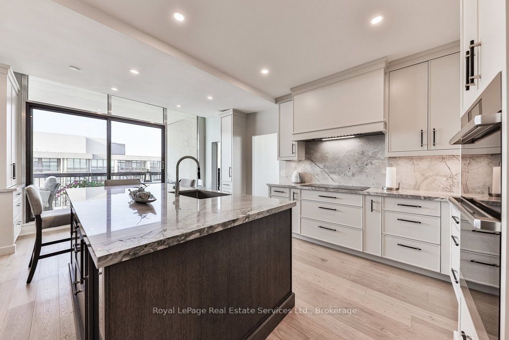 #ph2 - 2170 Marine Drive Property Photo 10